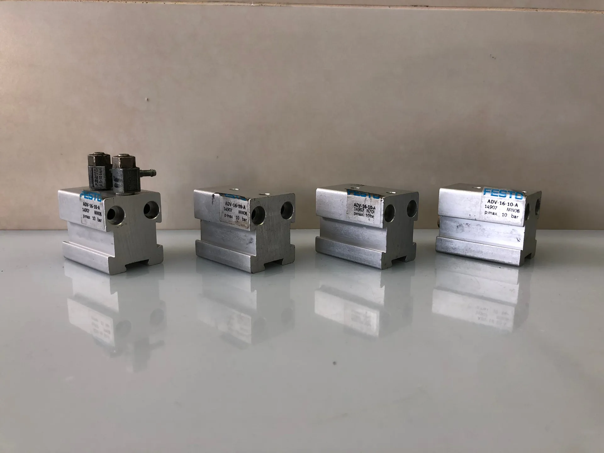 Festo ADV-16-10-A 14907 short-Stroke - Image 1
