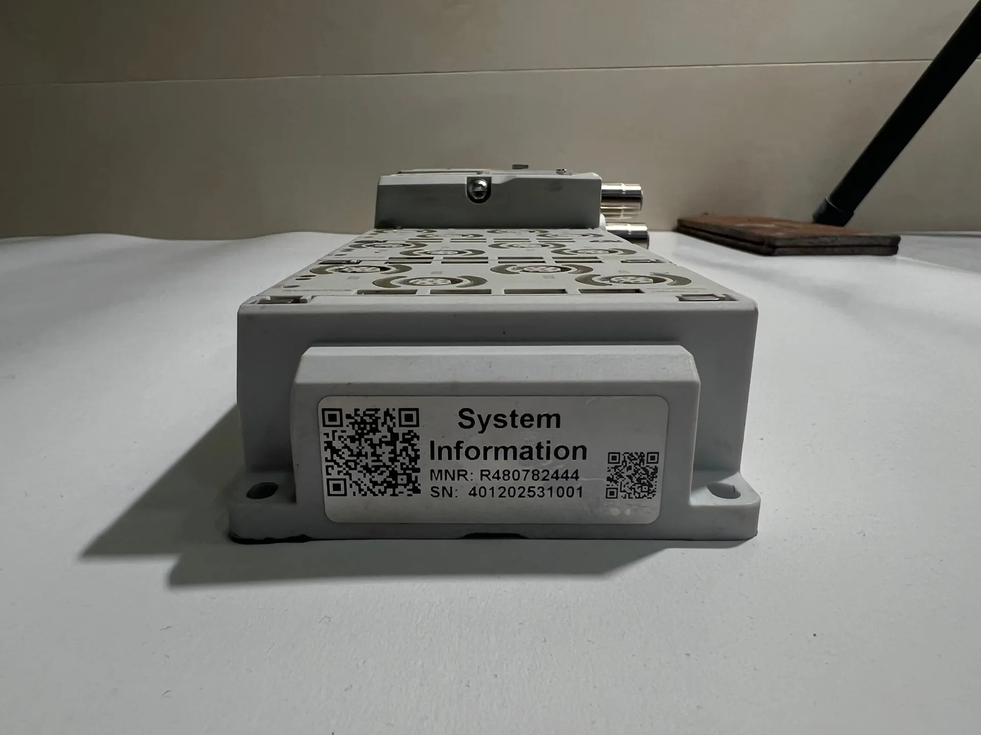 Aventics R412018225 EtherCAT AES-D-BC-ECAT Air Valve Island Module - Thumbnail 3