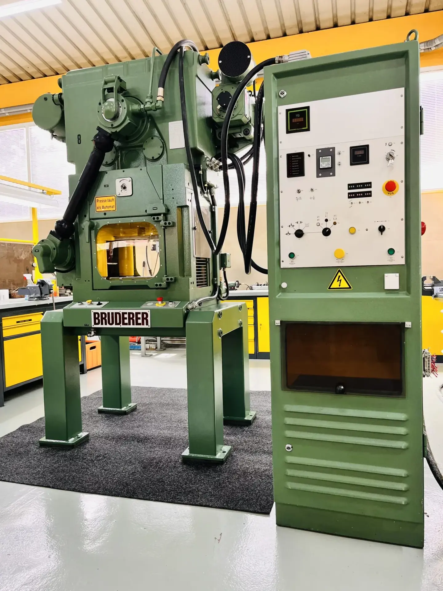 Bruderer BSTA 200 Automatic Punching Press 200 kN with BBV 100/75 Feeder - Thumbnail 6