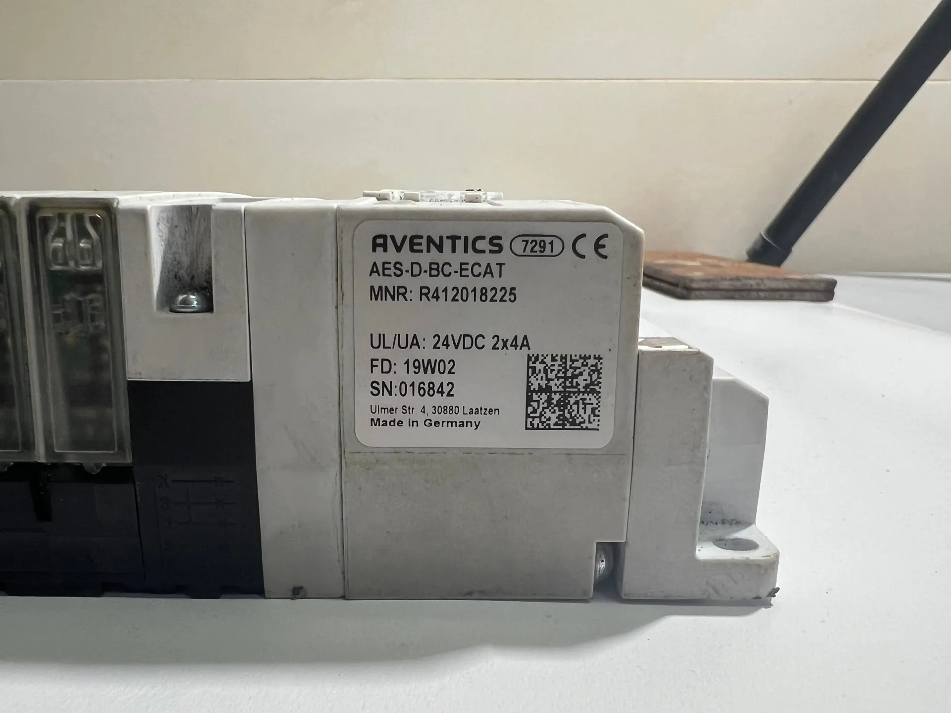 AVENTICS EtherCAT R412018225 AES-D-BC-ECAT Air Valve Island Module - Image 1