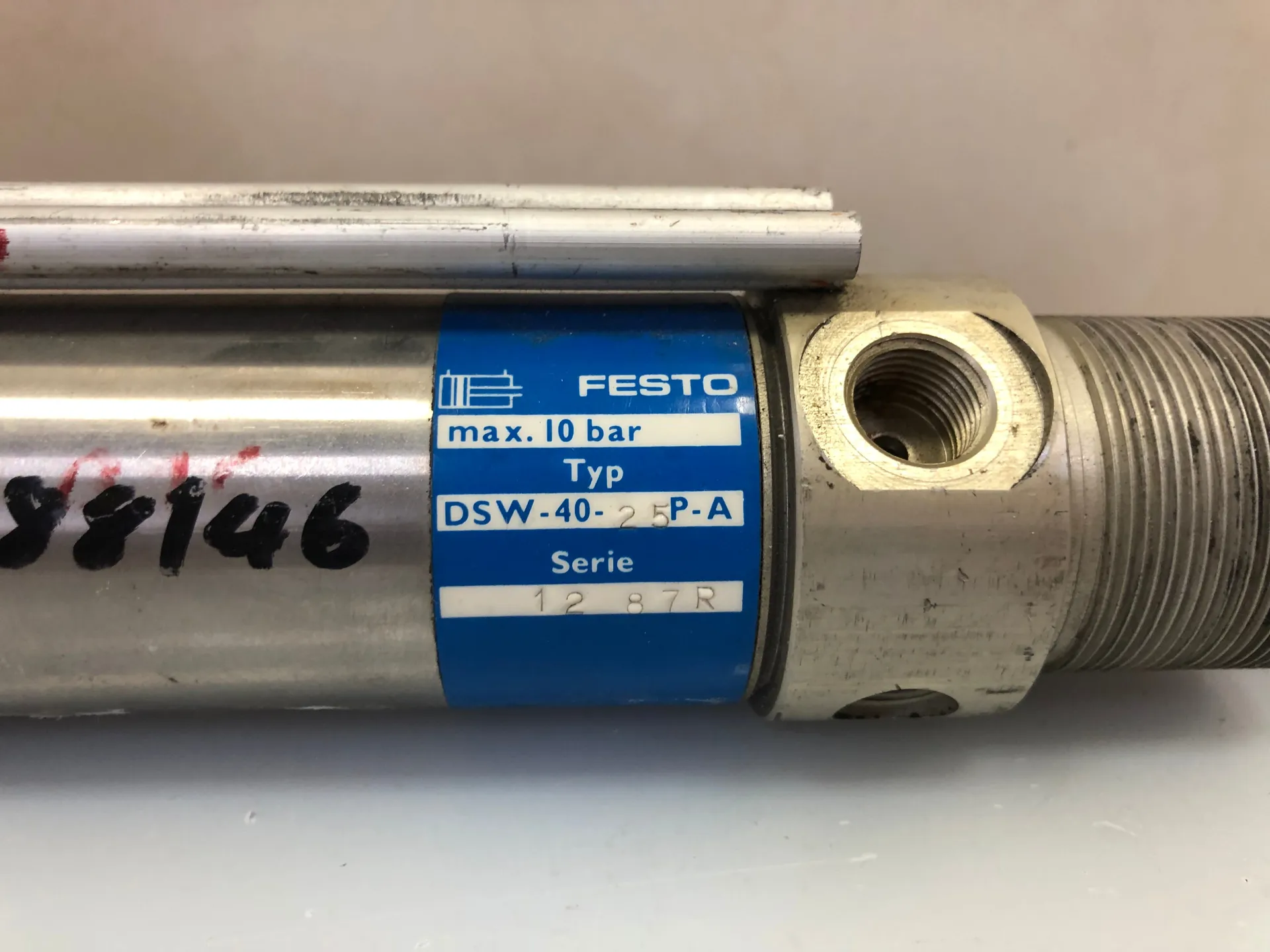 Festo DSW-40-25-P-A Pneumatic Rotary Cylinder - Thumbnail 3