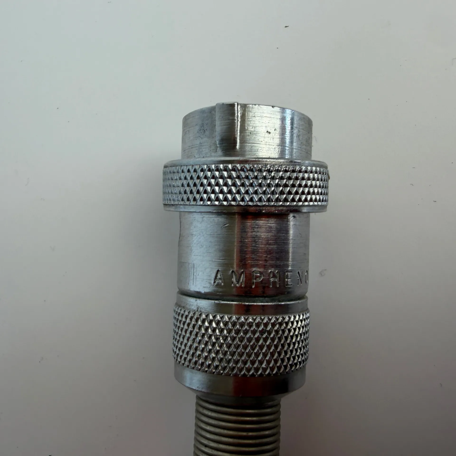 Lot of 2 Amphenol 4-Pin Male Circular Cable Connector Plugs Metal - Thumbnail 3