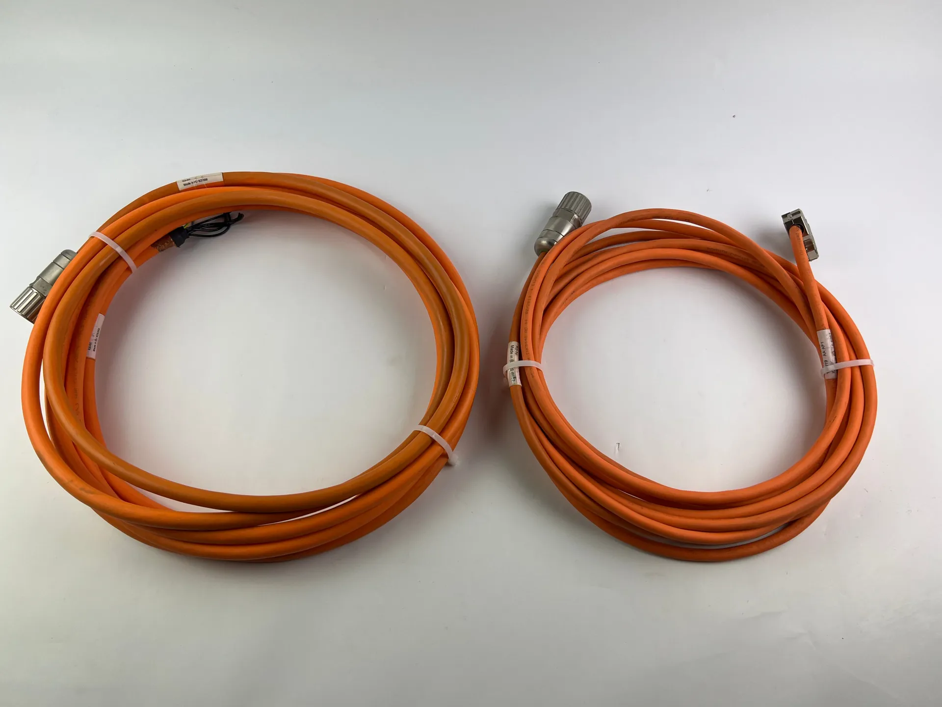Rexroth R030520400 CKK-110-NNG1 Compact Module + R911306060 MSK040C-0600-NN-M1-UG0-NNNN Motor + 2 Cables + 2 Sensors - Thumbnail 11