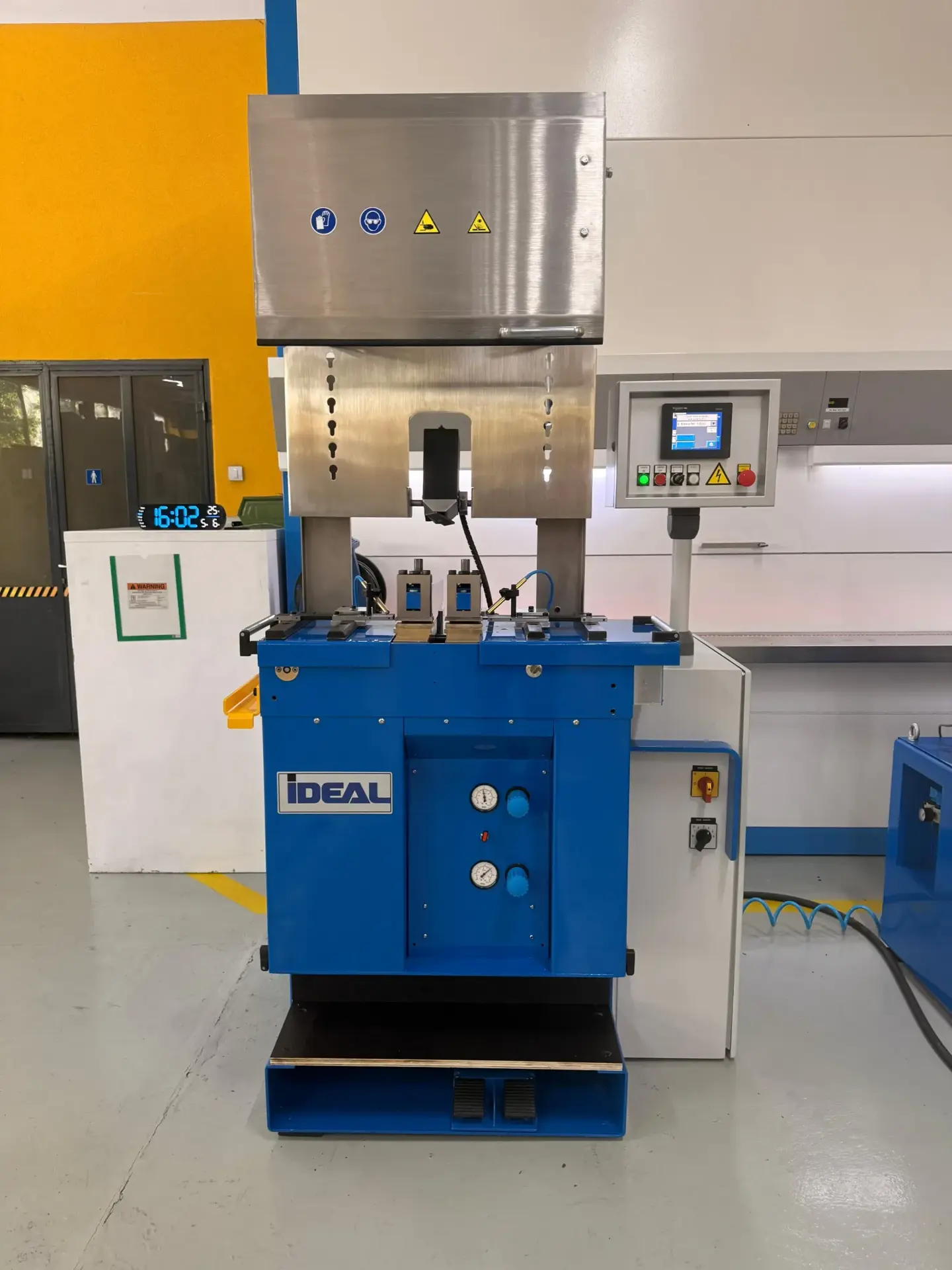 iDEAL BAS 320 Flash Butt Welding Machine for Band Saw Blades up to 50 mm - Thumbnail 2