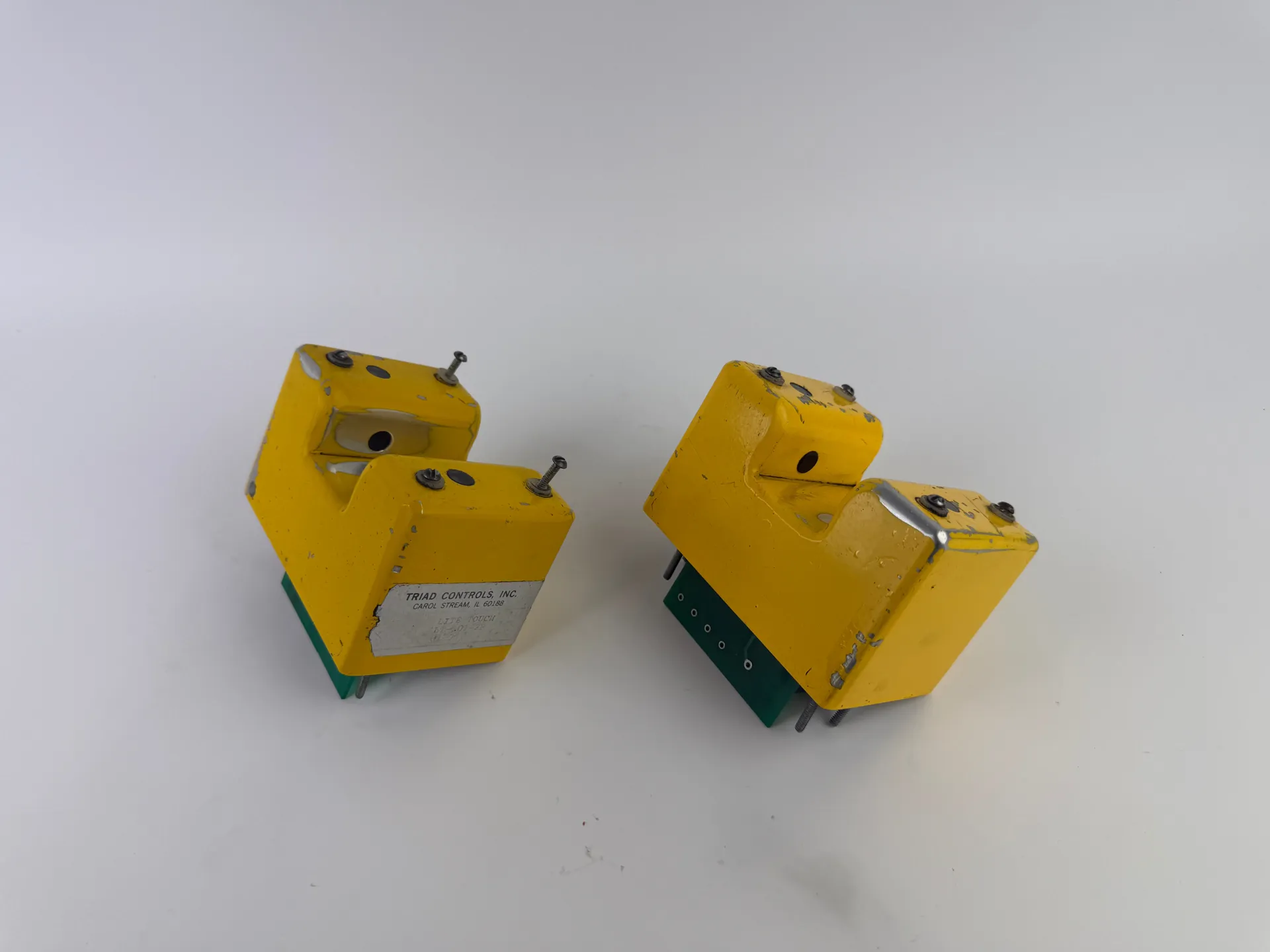 Lot of 2 Triad Controls LT-101-2P-1 Lite Touch Industrial Switch Untested - Thumbnail 3