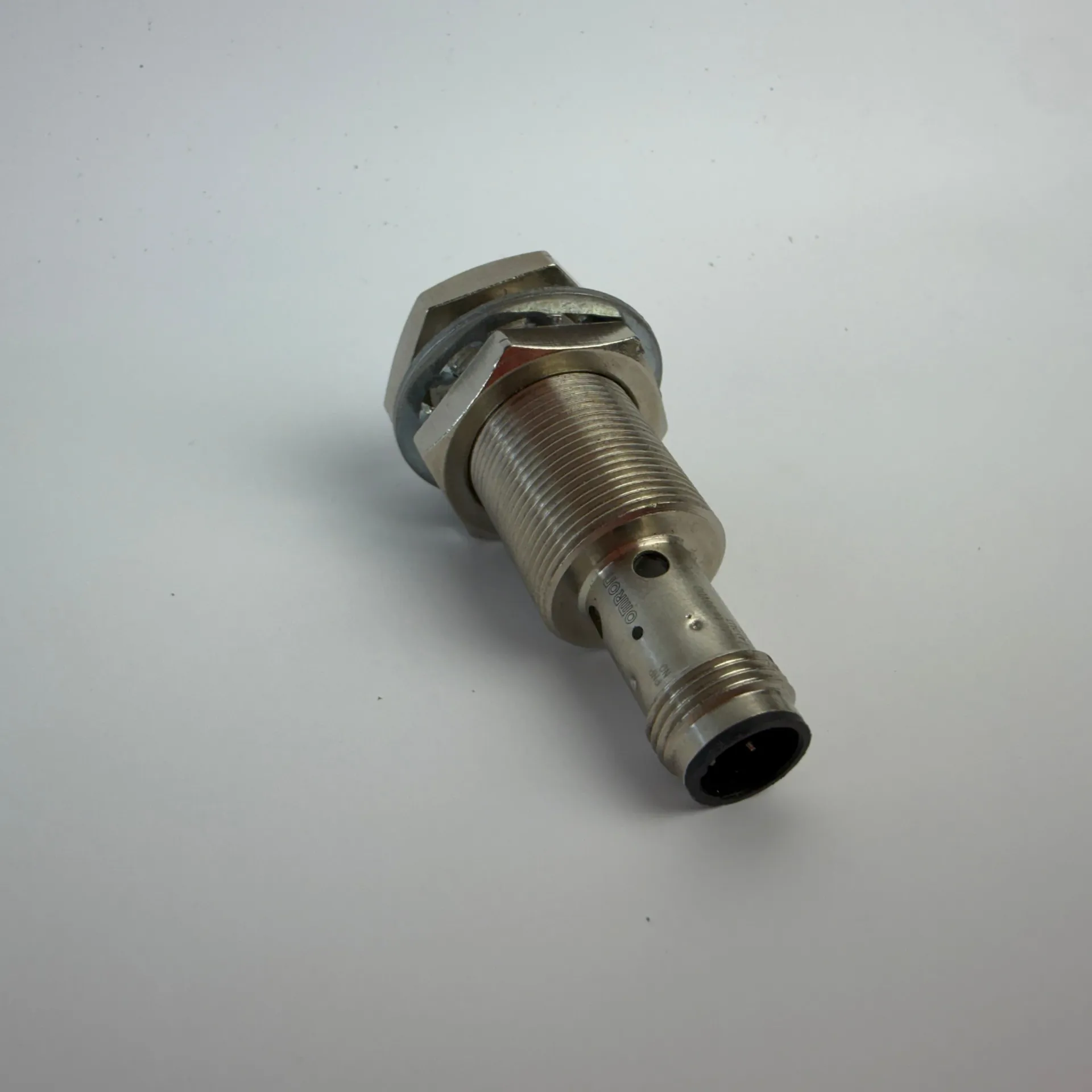 OMRON E2B-M18KS08-M1-B1 Inductive Proximity Sensor M18 8mm PNP NO M12 - Thumbnail 3