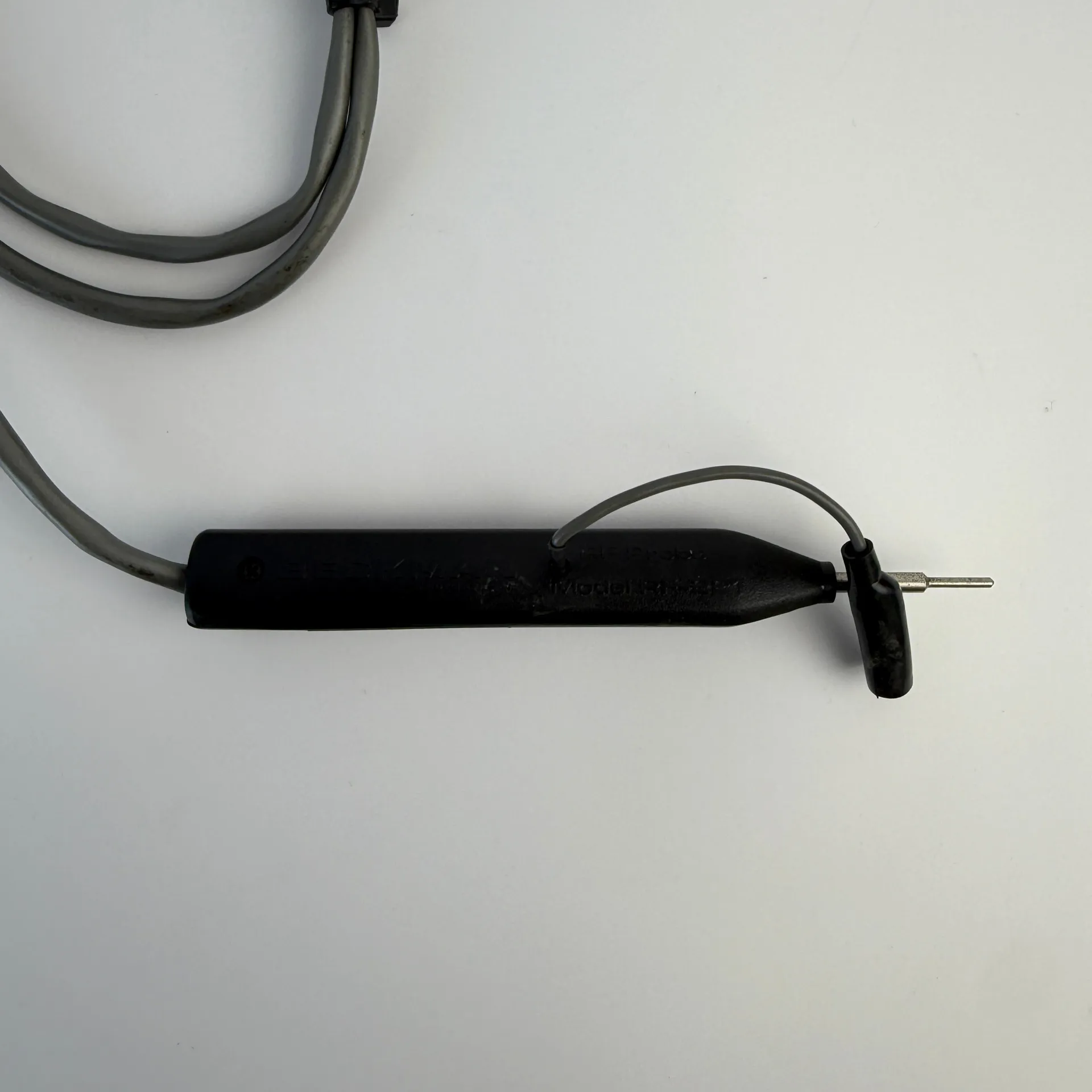 Beckman RF-221-22 RF Probe 2kHz-200MHz for 22MΩ Meters 85cm Cable - Image 1