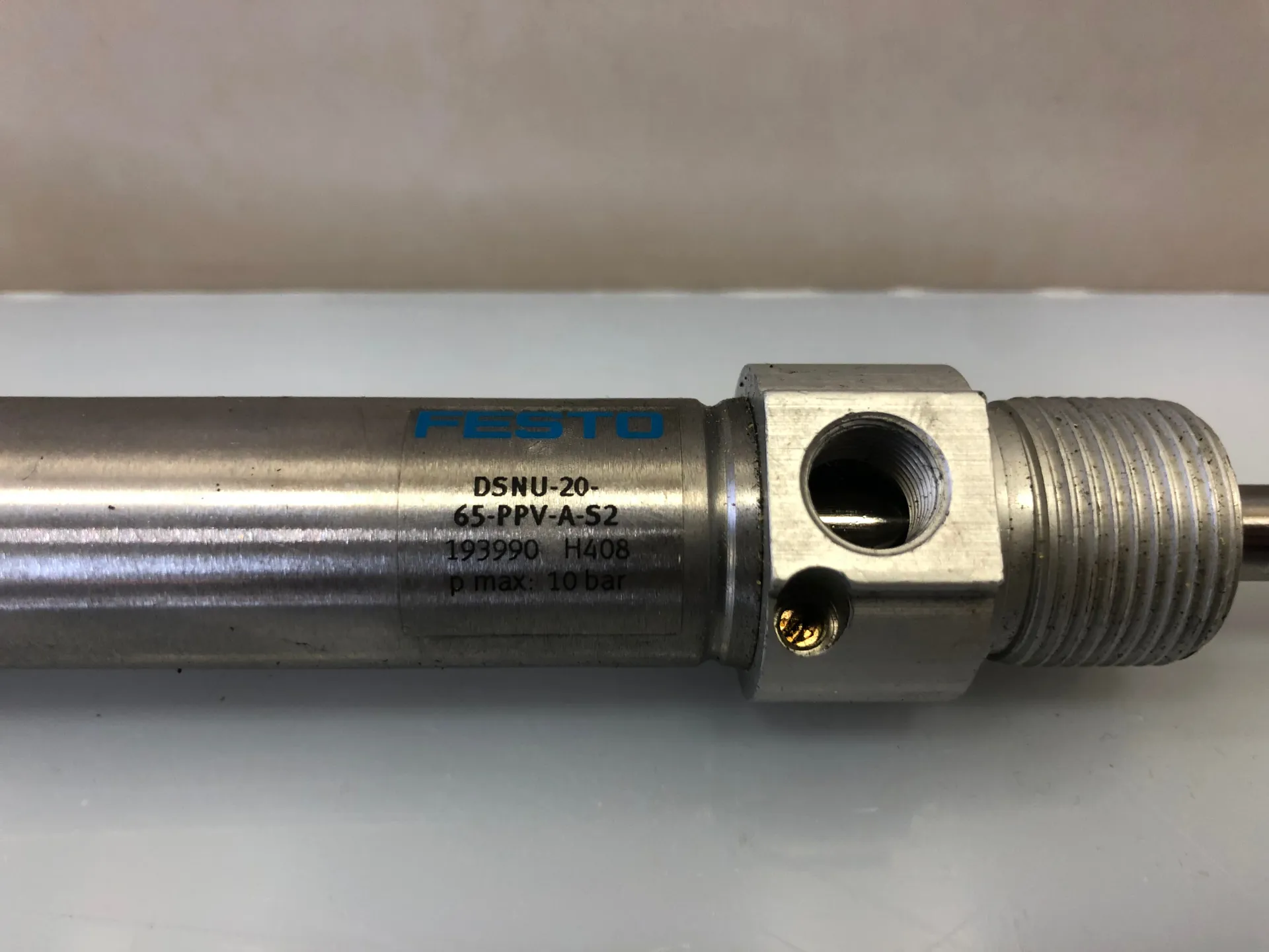 Festo DSNU-20-65-PPV-A-S2 193990 Pneumatic Cylinder 20mm Bore 65mm Stroke - Image 1