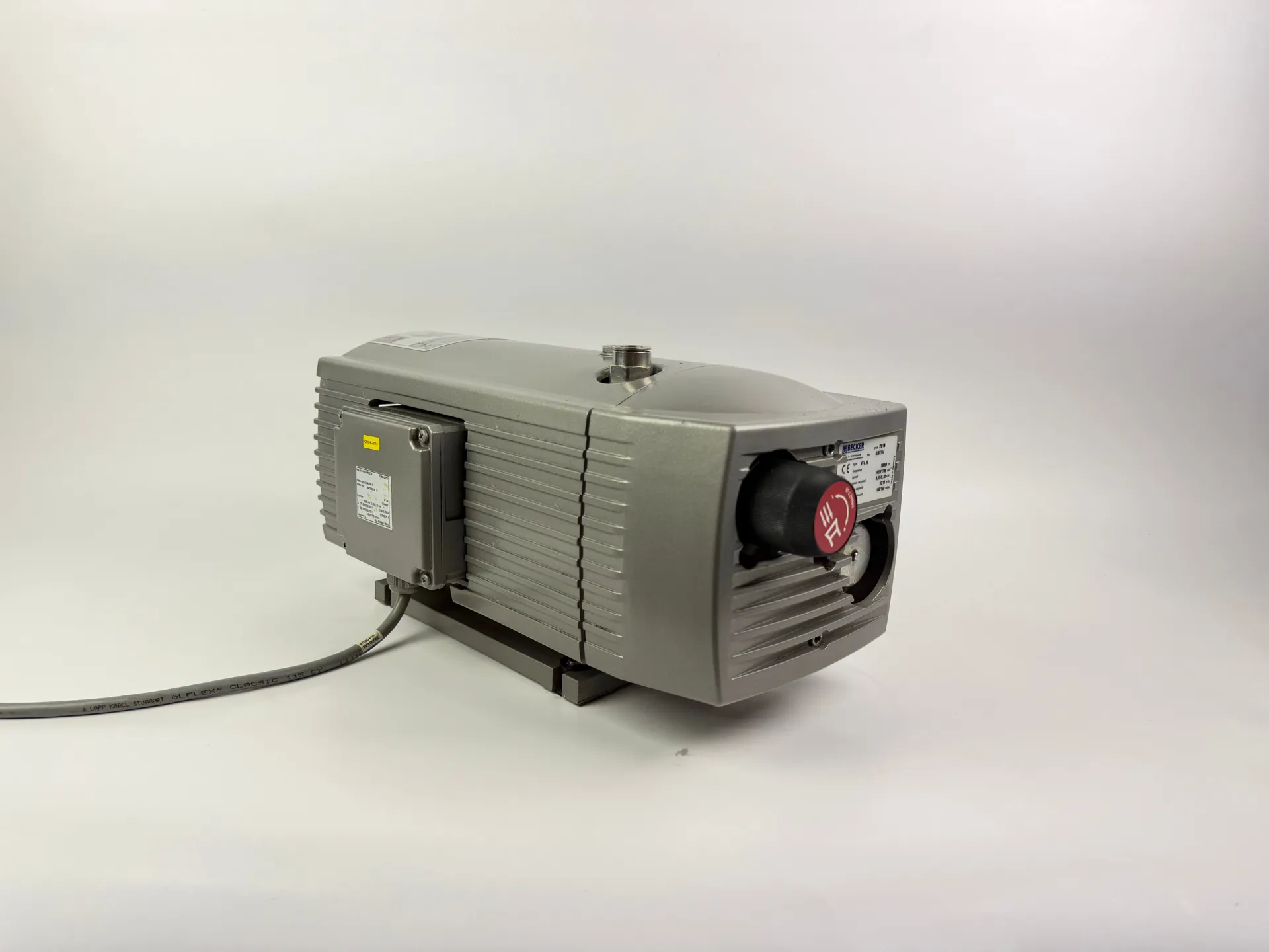 Becker VT4.16 Rotary Vane Vacuum Pump 0.55/0.70kW 16-19 m³/h 3-Phase 2018 - Image 1