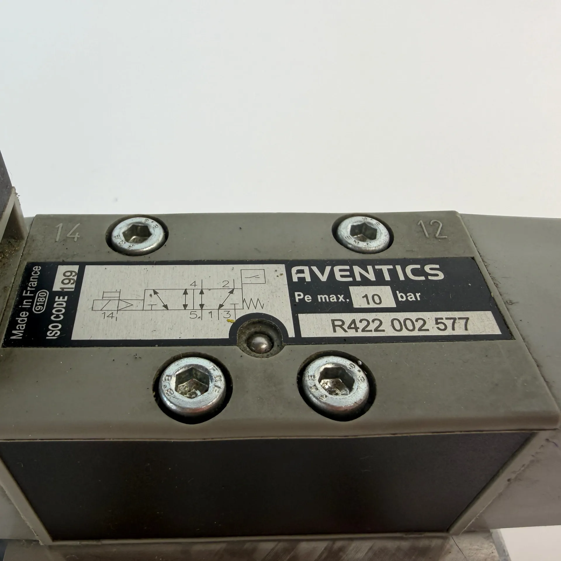 AVENTICS R422 002 577 5/2 Pneumatic Directional Valve w/ Coil 1824210223 Sensor Cable - Thumbnail 8