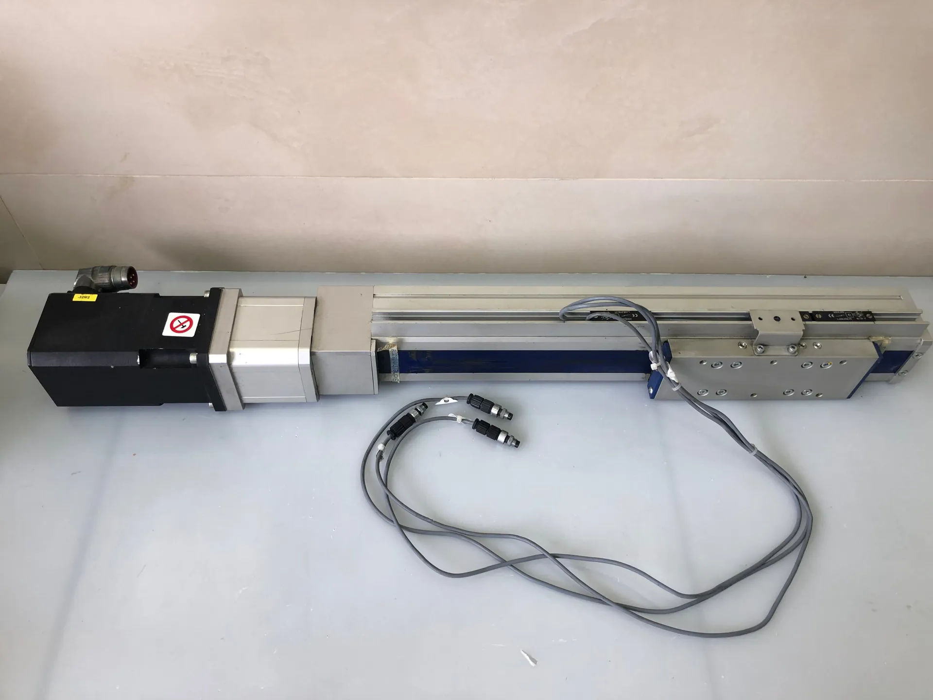 HSB Automation 70-C-SSS-M-1605-250-570-4BL-0 Linear Unit with SSD AC M2n 0150-4/1-3 Servomotor - Thumbnail 4