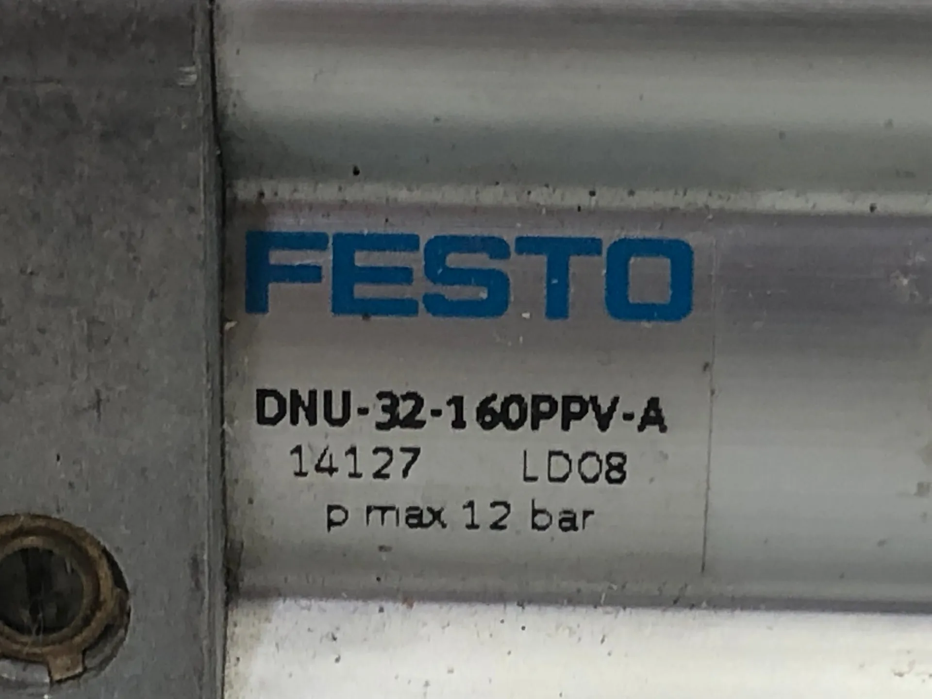 FESTO DNU‑32‑160‑PPV‑A ISO Cylinder – 32 mm Bore, 160 mm Stroke (P/N 14127, up to 12 bar) - Thumbnail 4