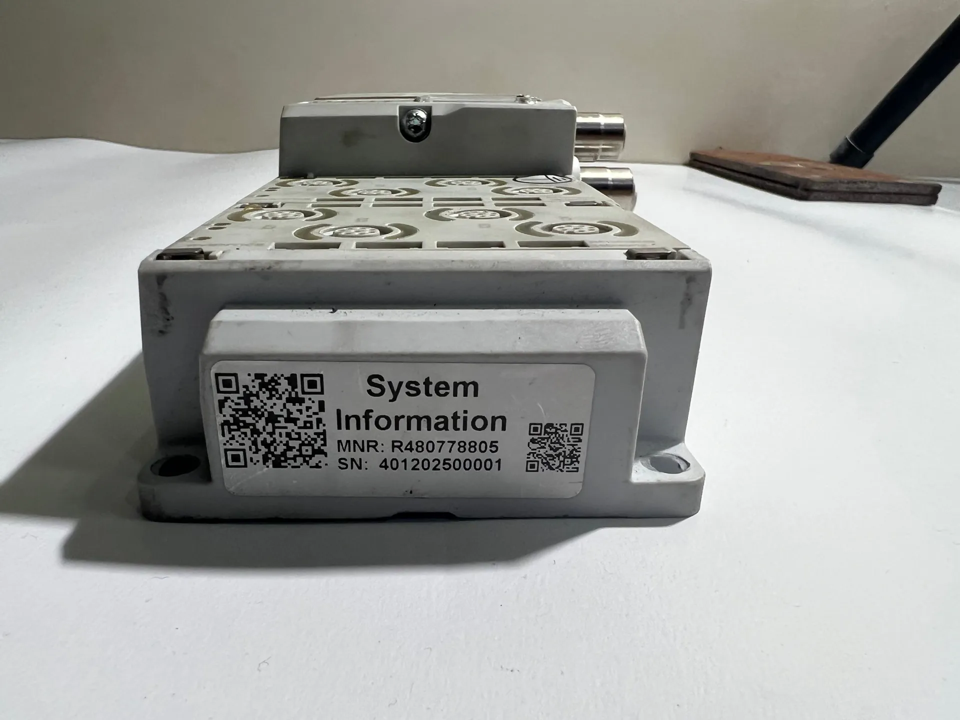 Aventics R412018225 EtherCAT AES-D-BC-ECAT Air Valve Island Module - Thumbnail 4