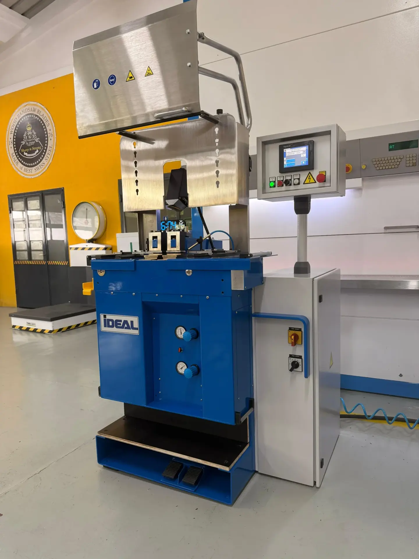 iDEAL BAS 320 Flash Butt Welding Machine for Band Saw Blades up to 50 mm - Thumbnail 3