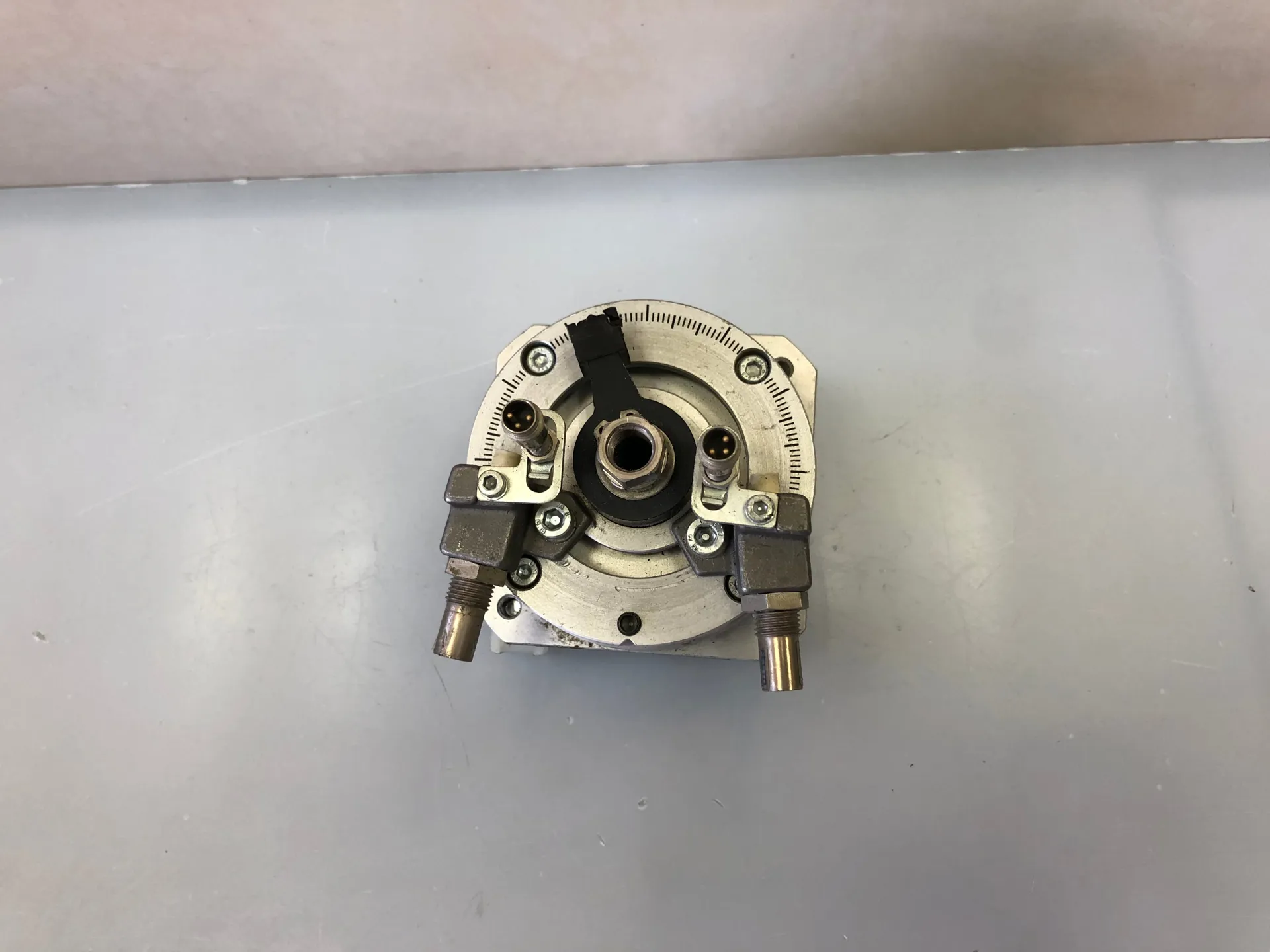 FESTO DSM‑25‑270‑P‑FW Semi‑Rotary Drive Module – 270° Swivel (P/N 157659) - Thumbnail 4