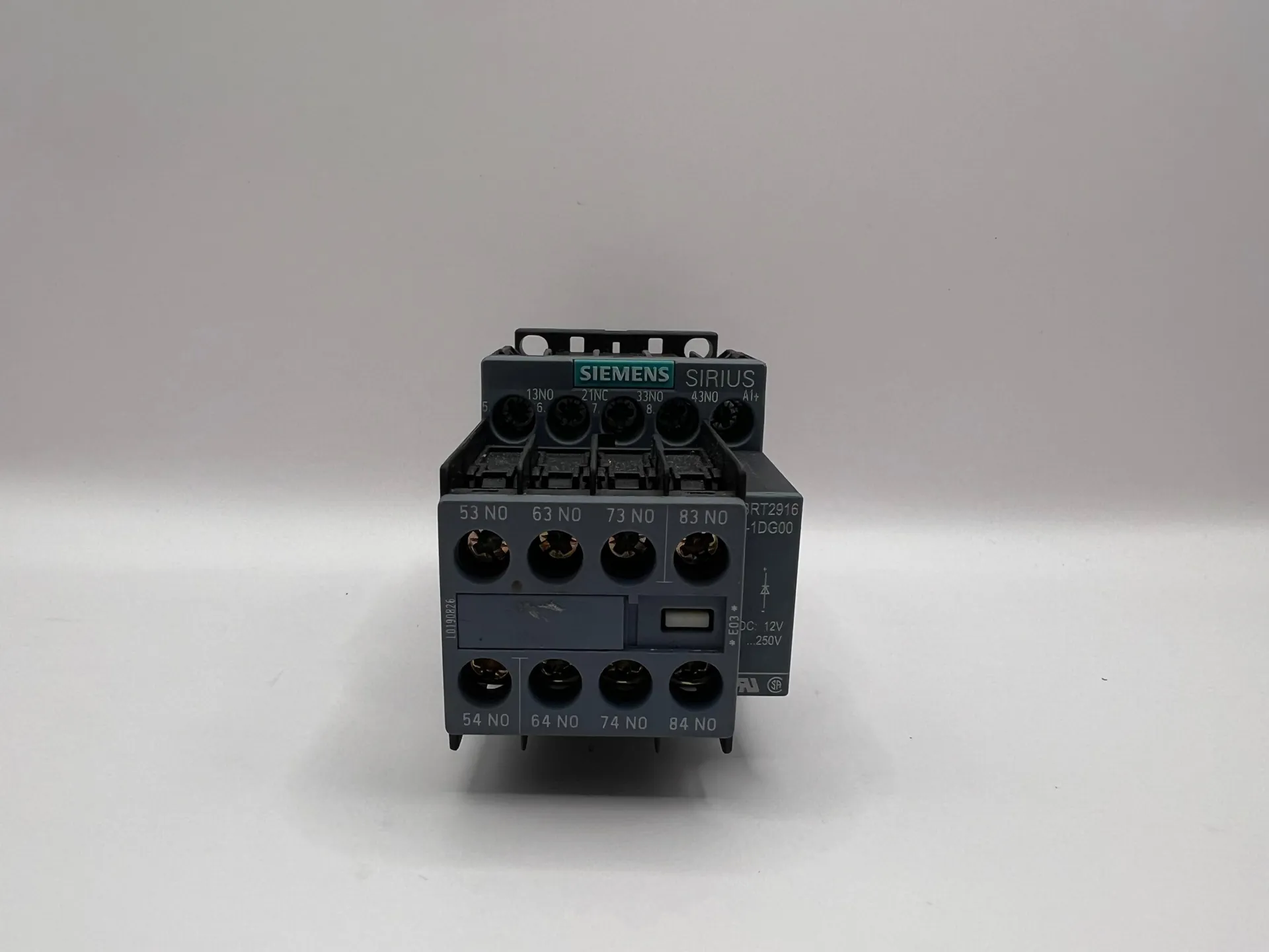 Siemens SIRIUS 3RH2131-1BB40 Contactor + 3RT2916-1DG00 + 3RH2911-1XA40-0MA0 - Image 1