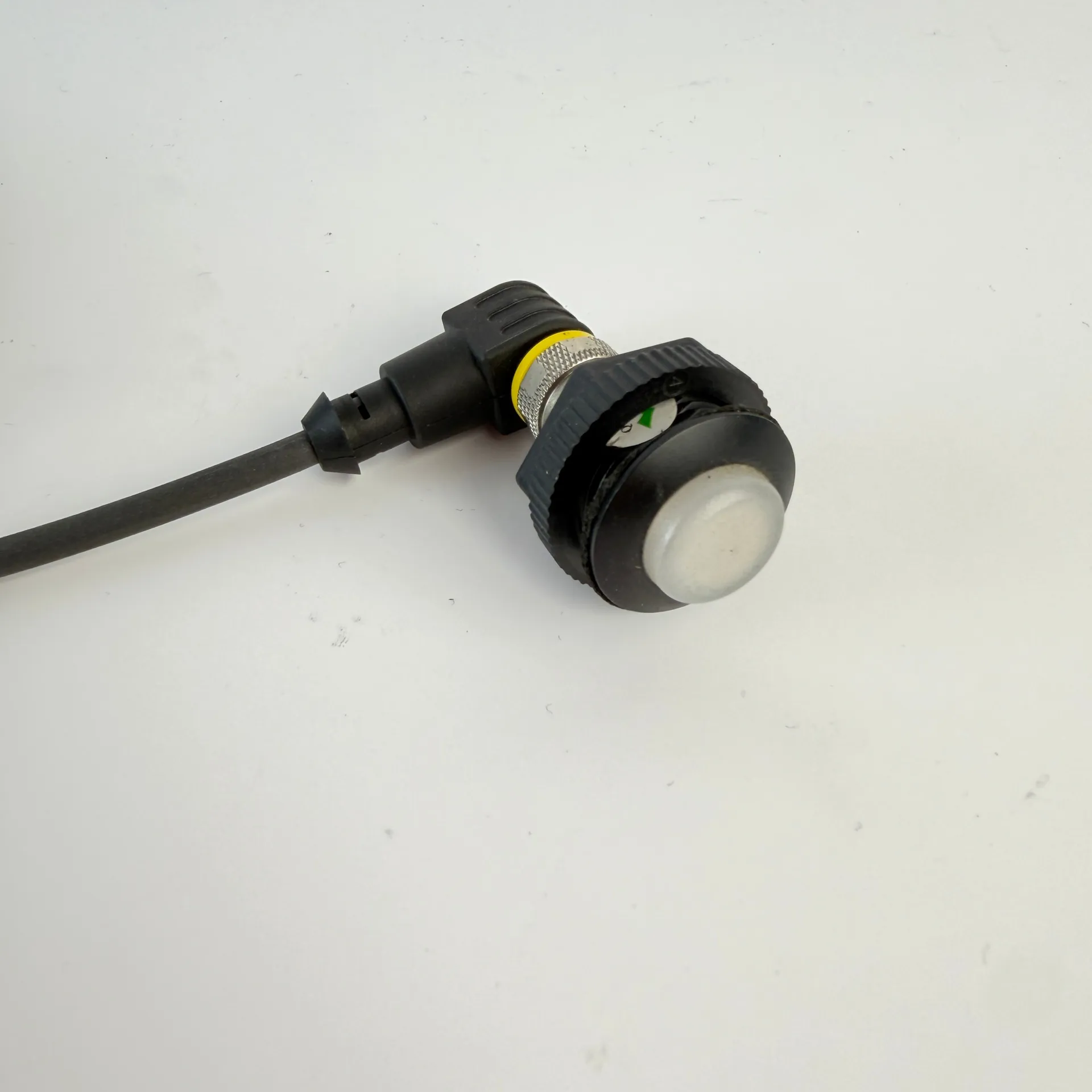 Banner S22LGRYPQ 3-Color LED Panel Mount Indicator 10-30VDC with TURCK 5m M12 Cable - Thumbnail 4