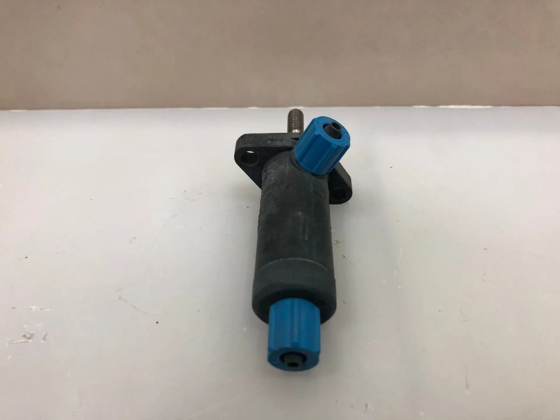 FESTO DFK-16-25-P 14338 Flange Cylinder – 16mm Bore 25mm Stroke - Image 1