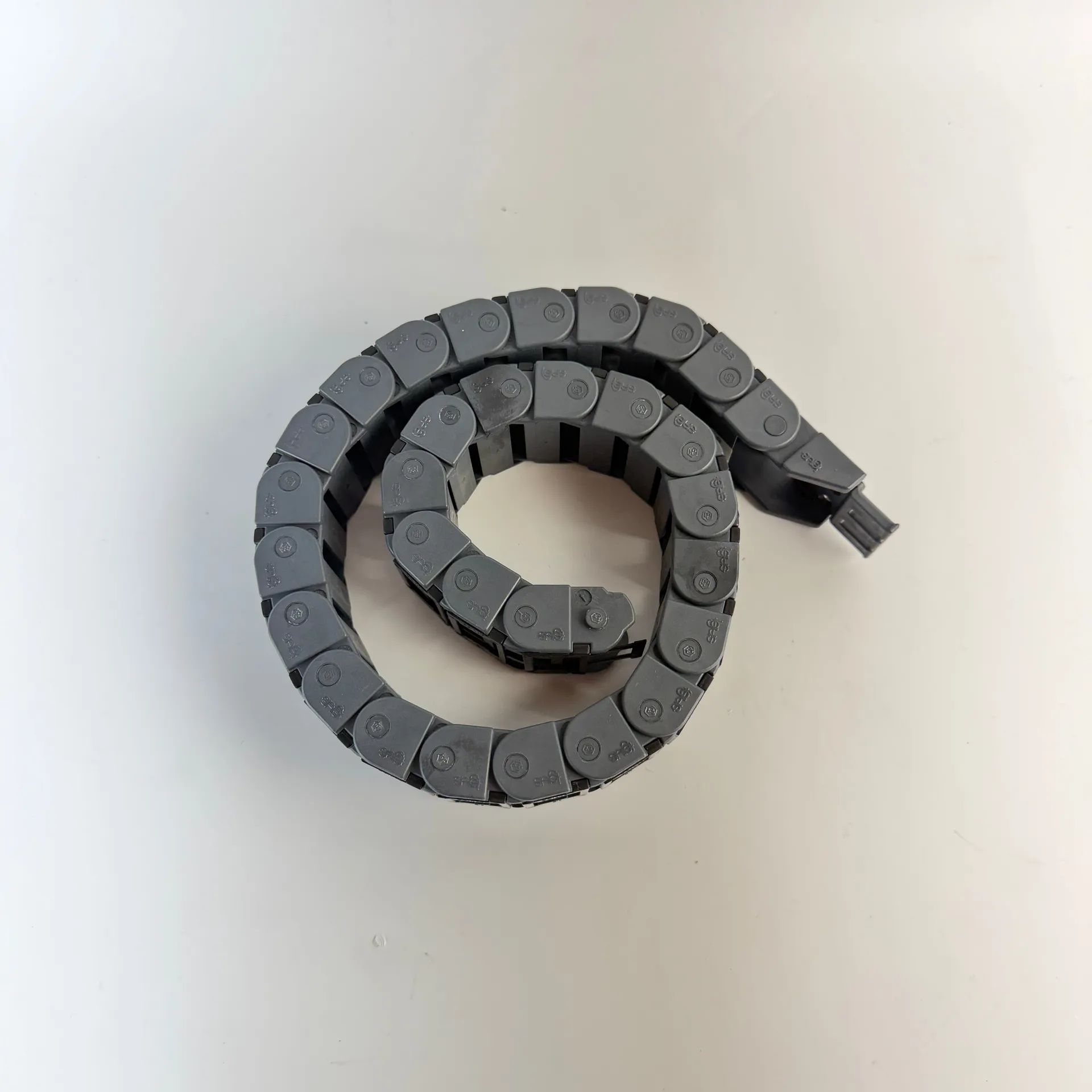 igus 09.30.028.0.ESD Series 09 ESD Cable Carrier 30 Links 640mm - Image 1