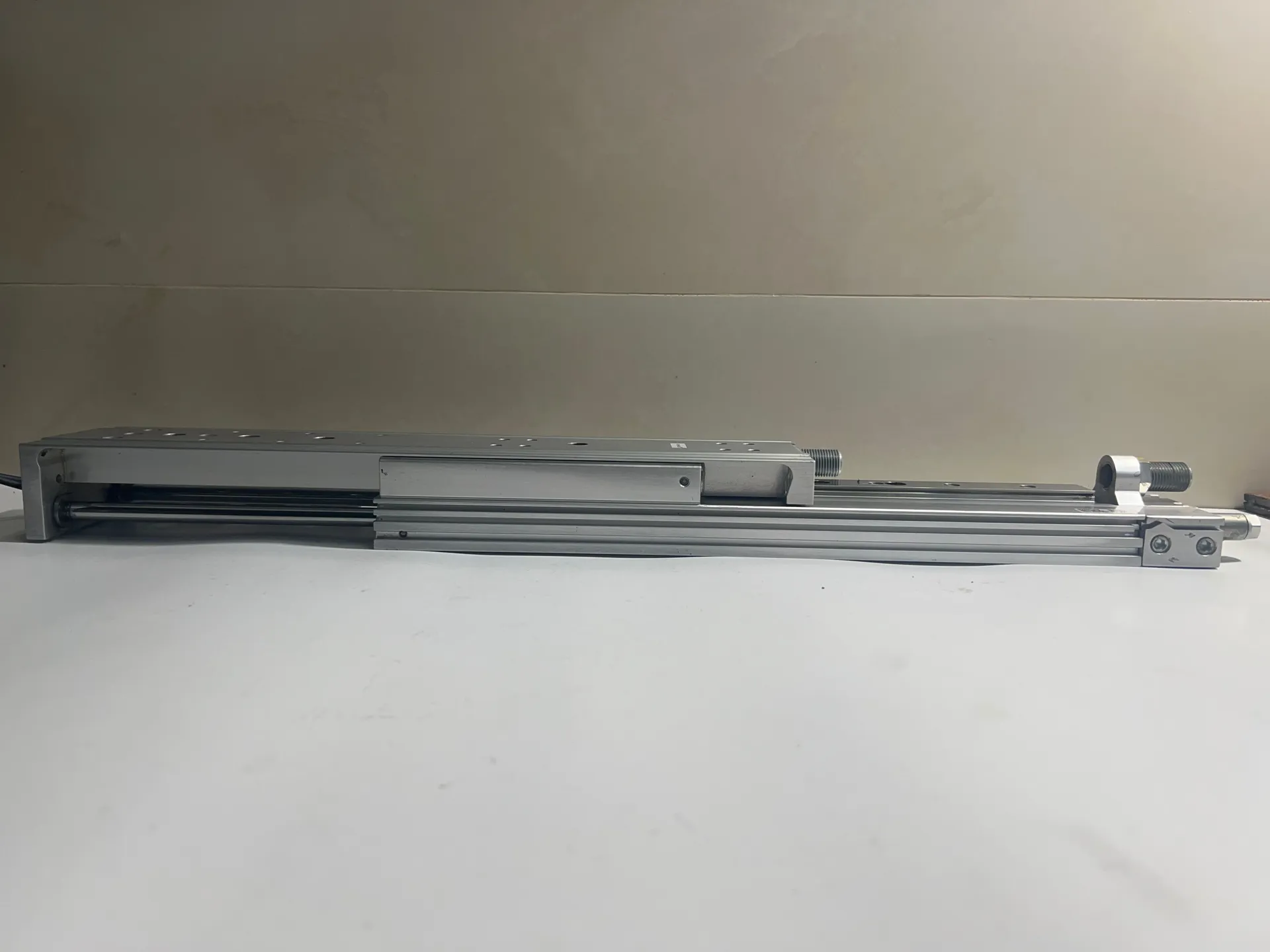 Aventics R412018919 Pneumatic Cylinder 10 Bar with 1.7m Sensor Cable - Thumbnail 2