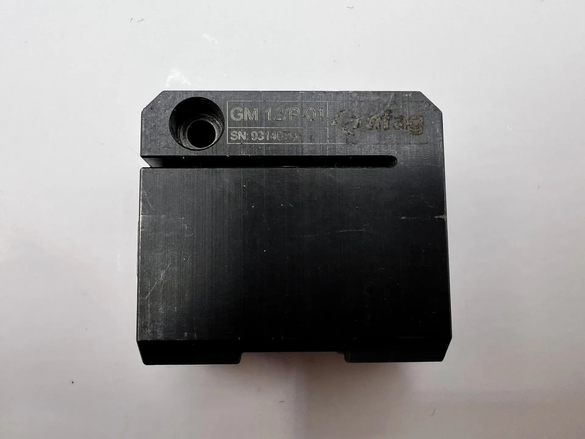1x Afag GM12/P-01 Pneumatic Parallel Gripper - Thumbnail 2