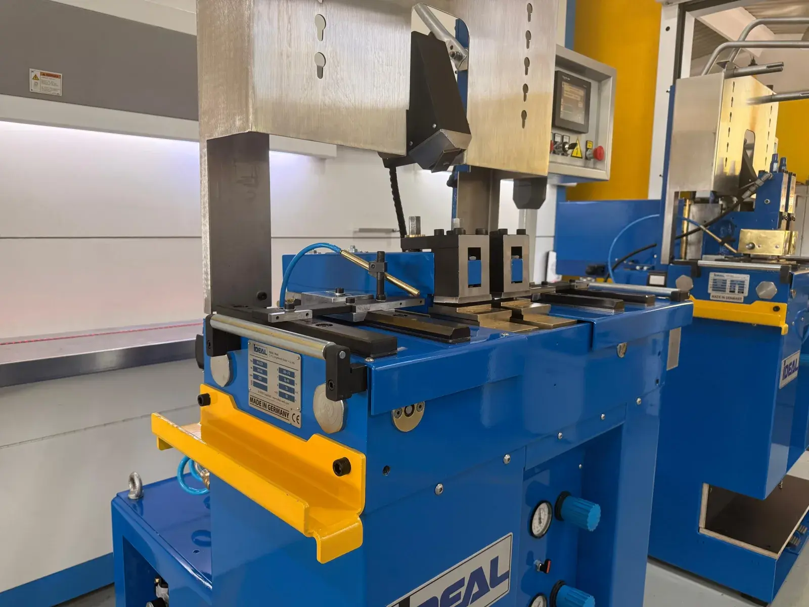 iDEAL BAS 320 Flash Butt Welding Machine for Band Saw Blades up to 50 mm - Thumbnail 10