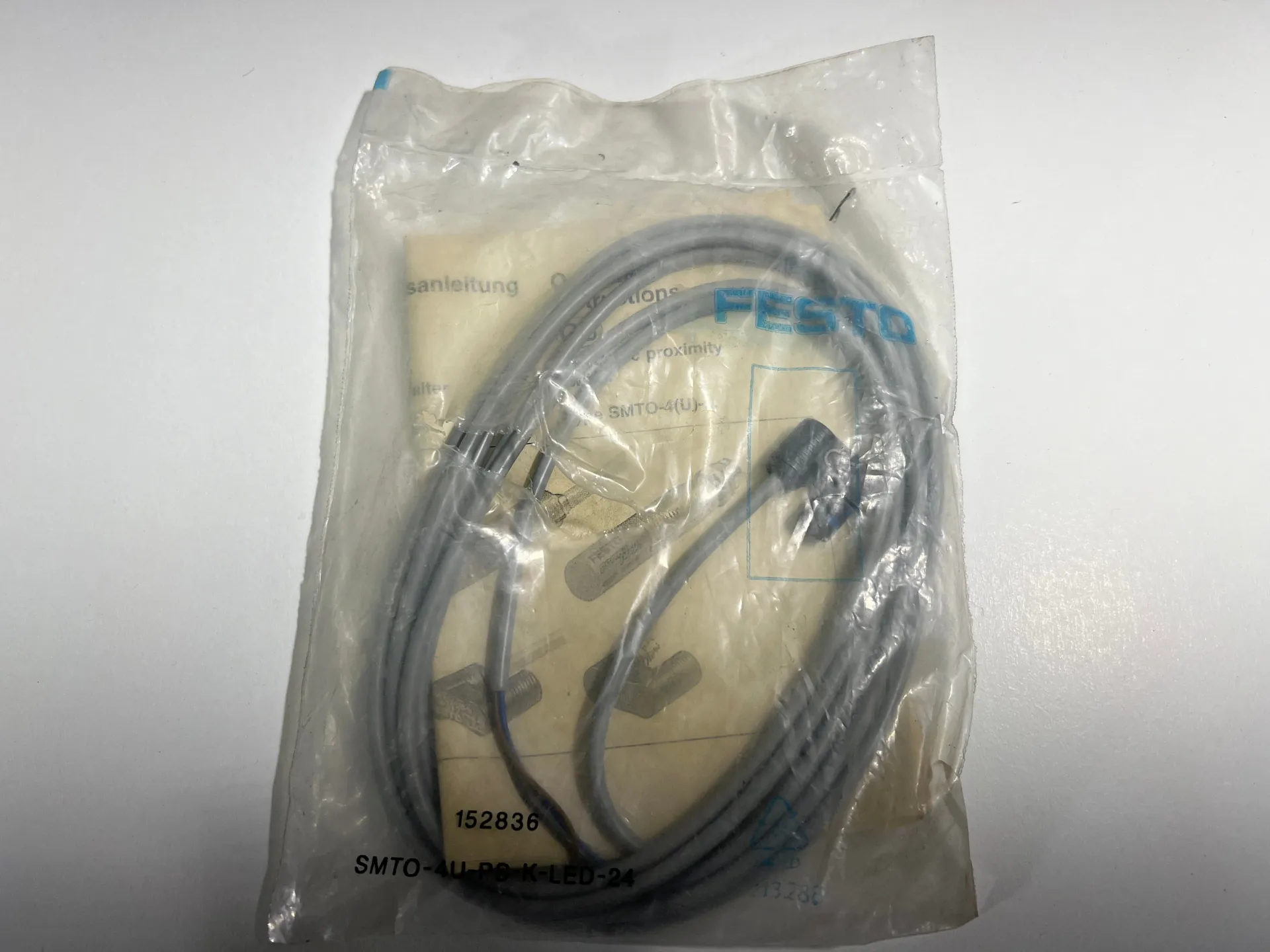 Festo SMTO-4U-PS-K-LED-24 Proximity Sensor 152836 – New - Image 1