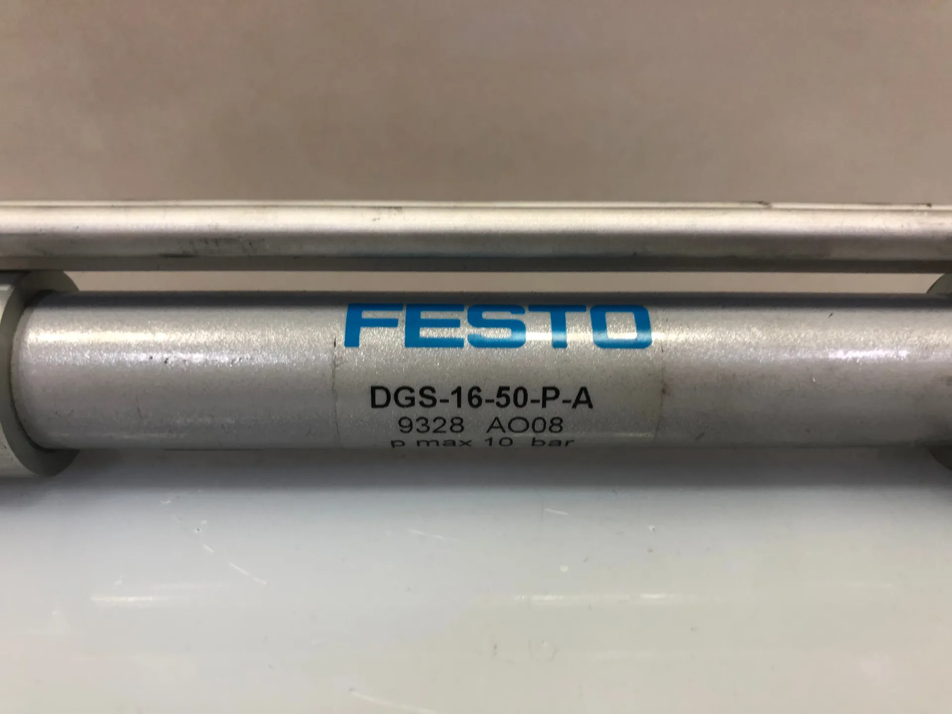 FESTO DGS-16-50-P-A PNEUMATIC CYLINDER 9328 - Image 1