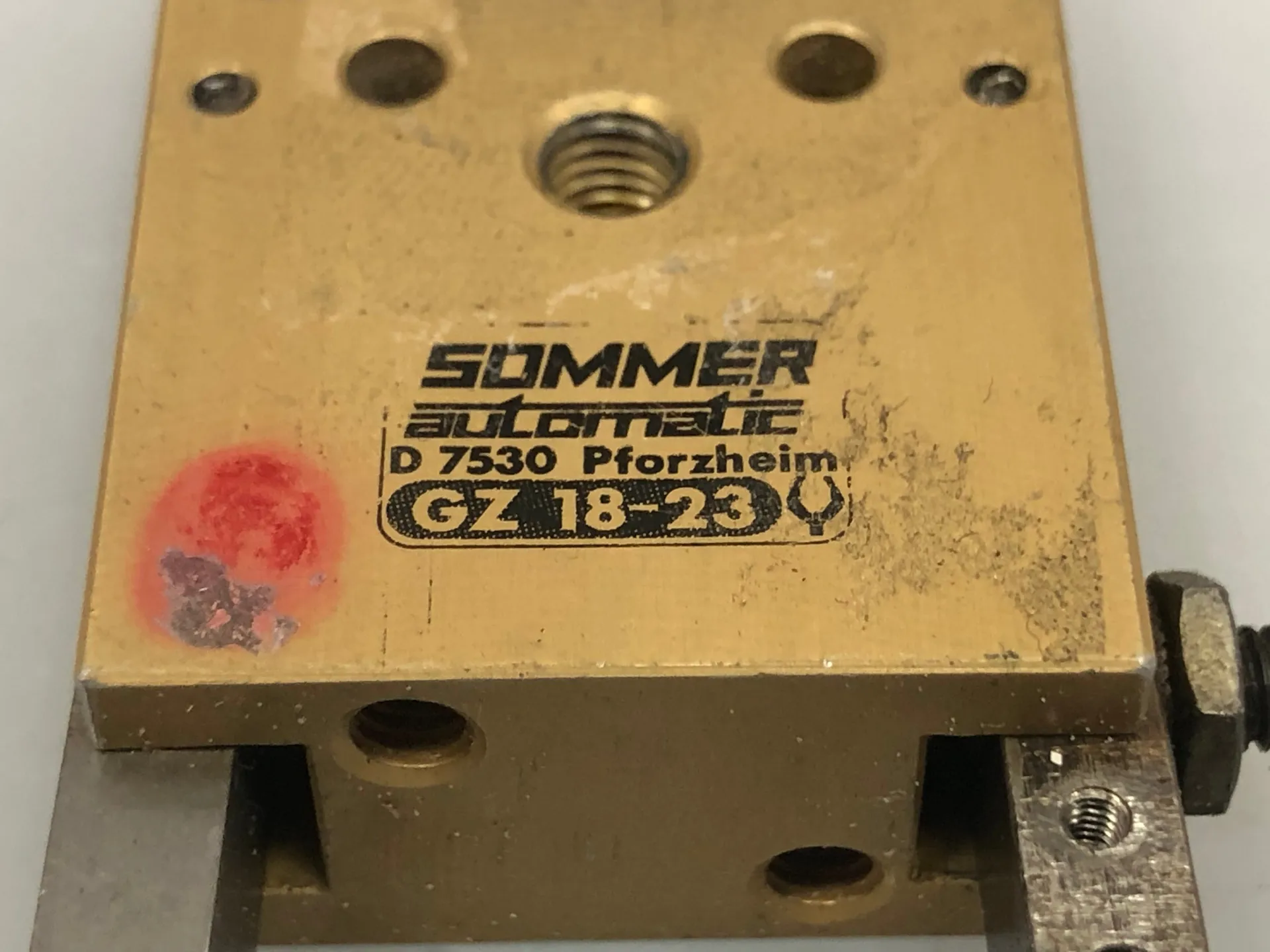 Sommer Automatic GZ 18-23 Pneumatic Gripper – 2-Jaw Parallel Gripper - Thumbnail 3