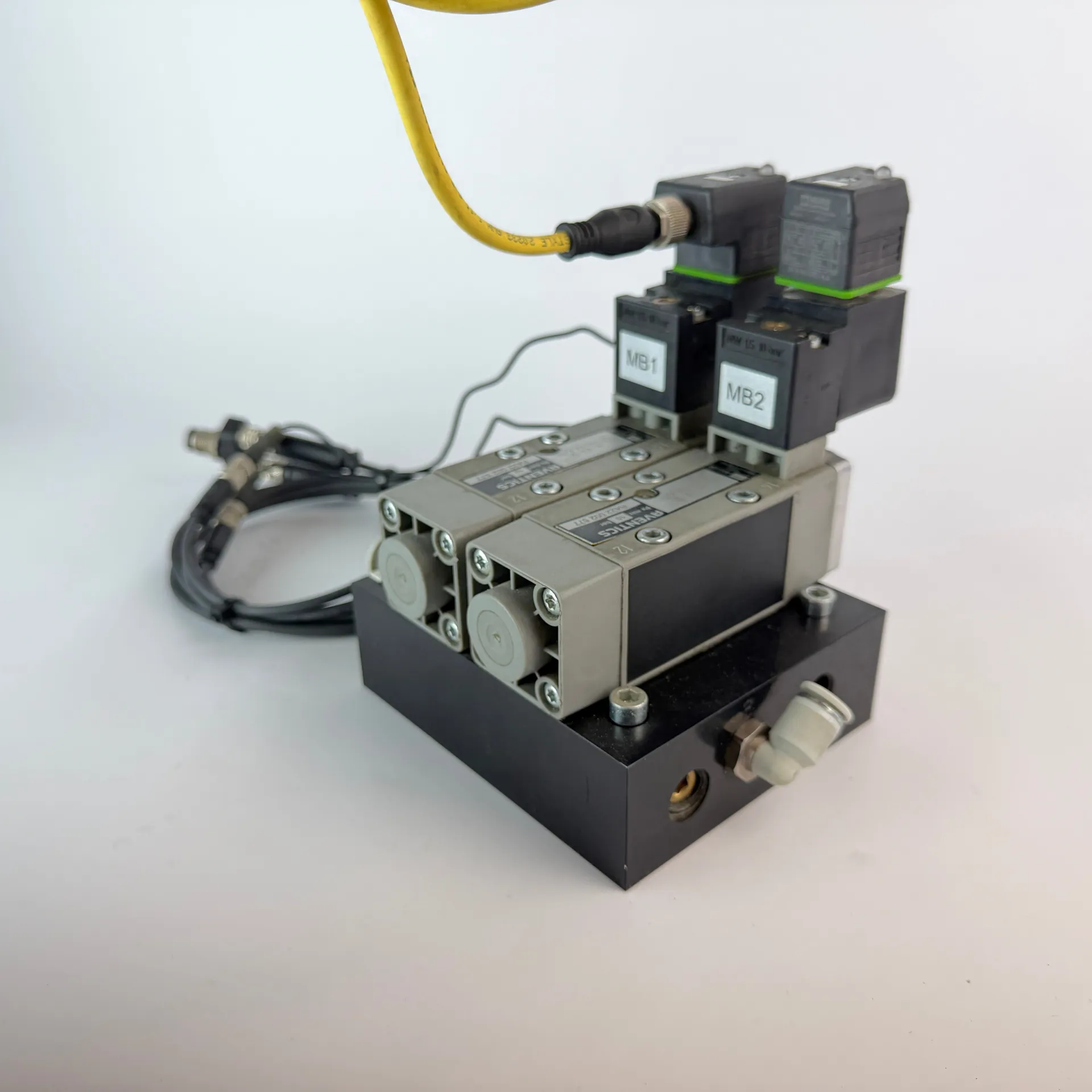 AVENTICS Dual 5/2 Directional Valve R422 002 577 w/ Valve Island R422 003 624 + Sensors - Thumbnail 2