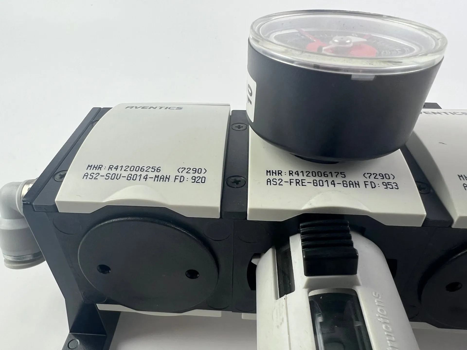 Aventics Pressure Regulating Valves R412006256 R412006175 R412006380 R412006272 R412006250 + 2m Cable - Thumbnail 4