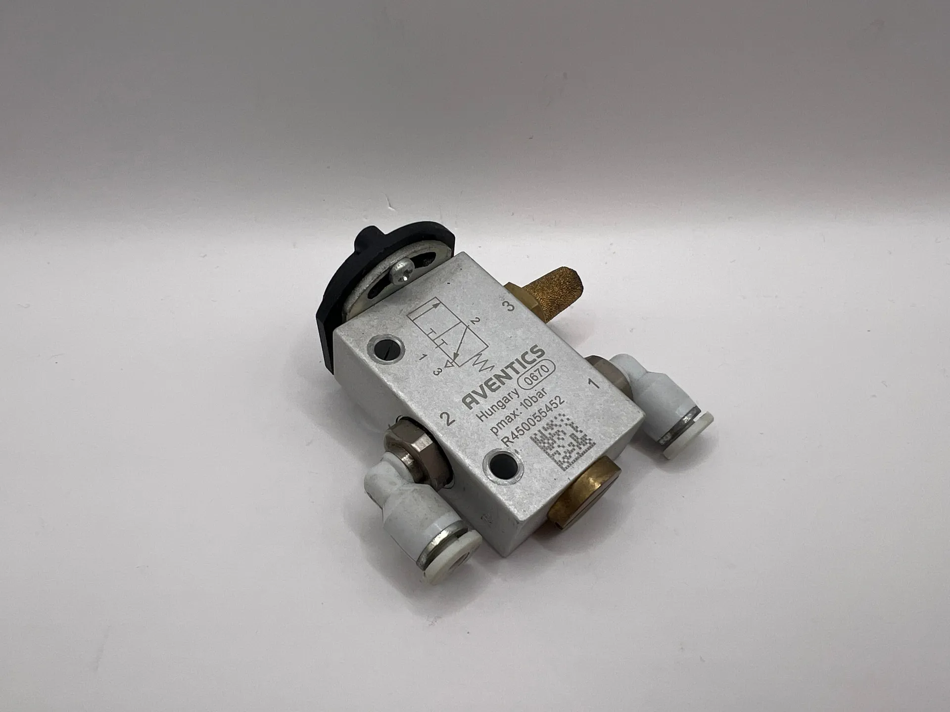 Aventics R450055452 Pneumatic 3/2 Way Valve - Thumbnail 2