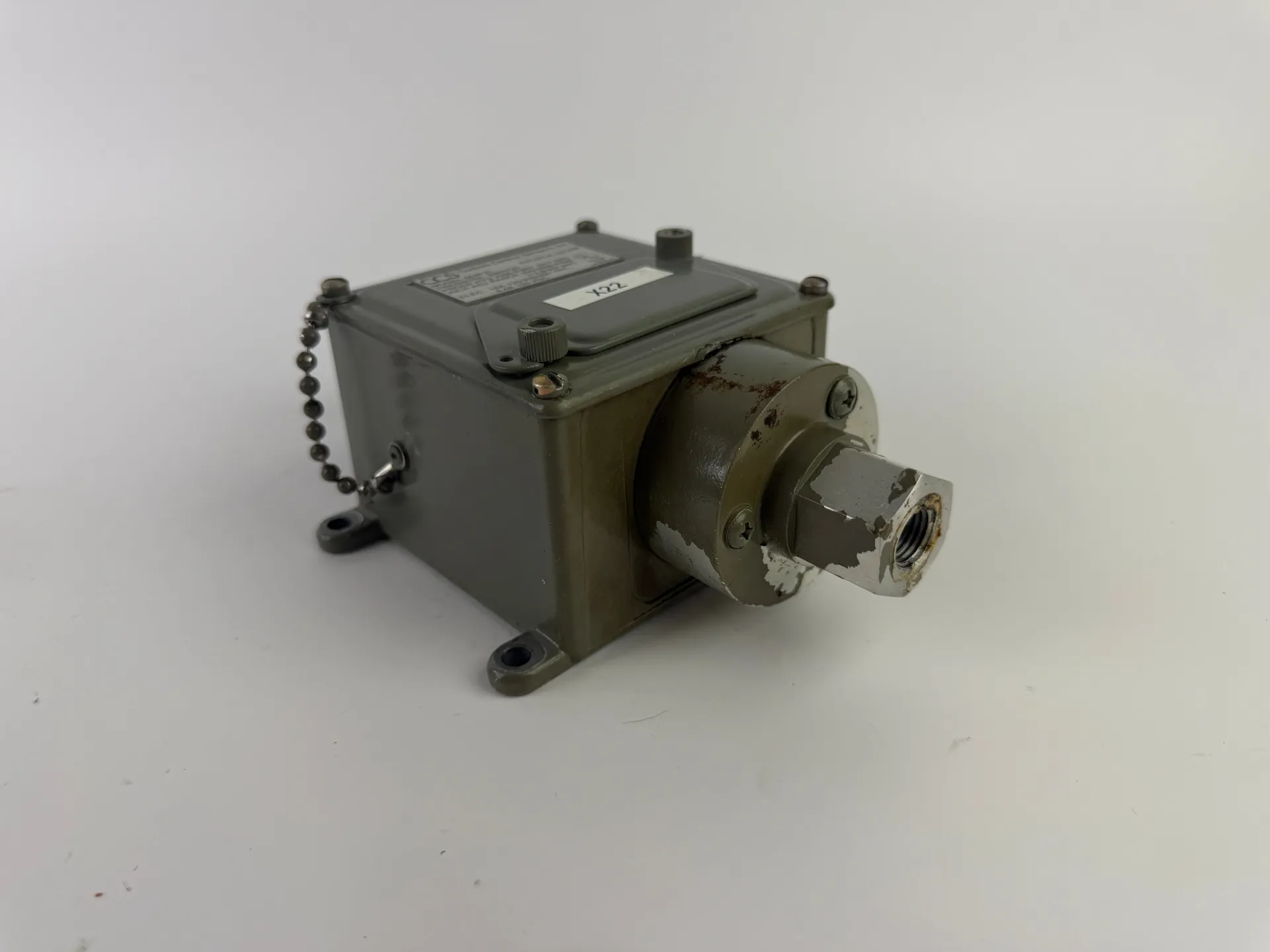 Custom Control Sensors 604P21 Pressure Switch 200-3000 PSIG CCS - Image 1