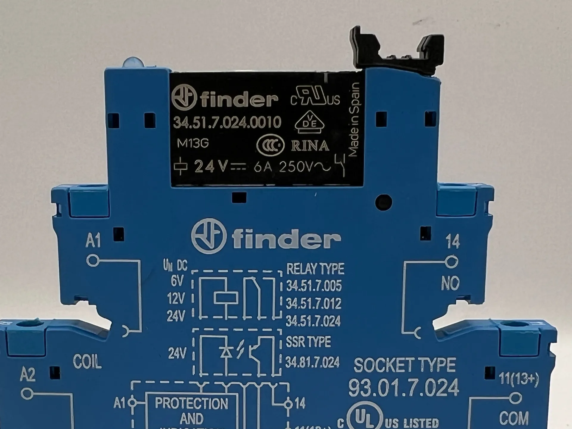 Lot of 2 Finder 93.01.7.024 Relay Sockets + 34.51.7.024.0010 24V 6A Relays - Thumbnail 2