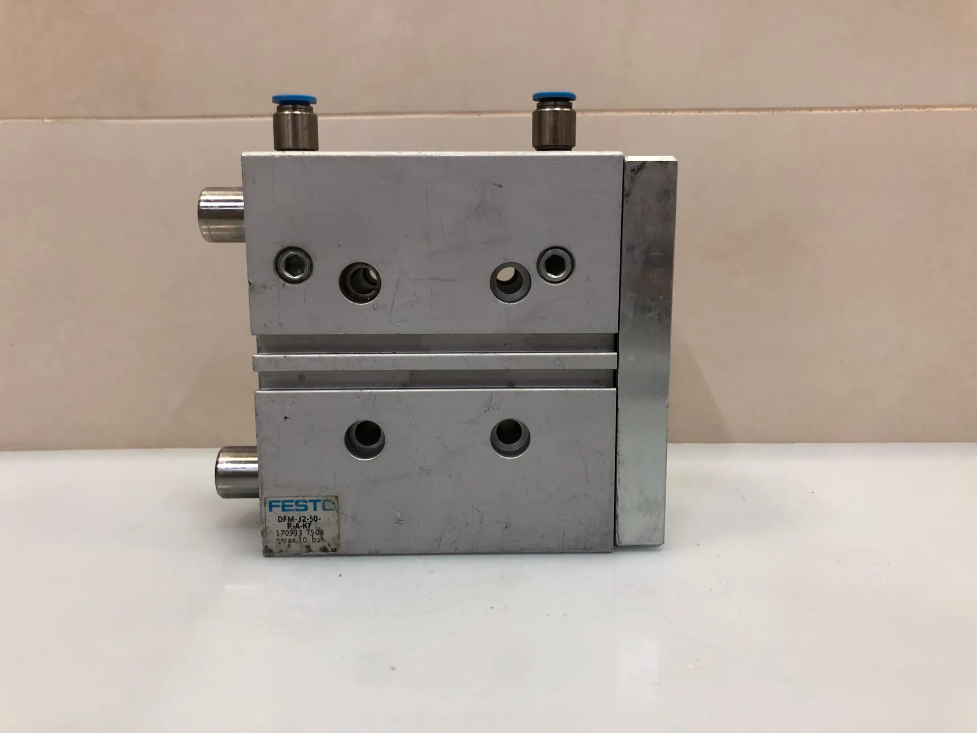 FESTO DFM-32-50-P-A-KF 170933 Guided Actuator Pneumatic Cylinder - Thumbnail 2