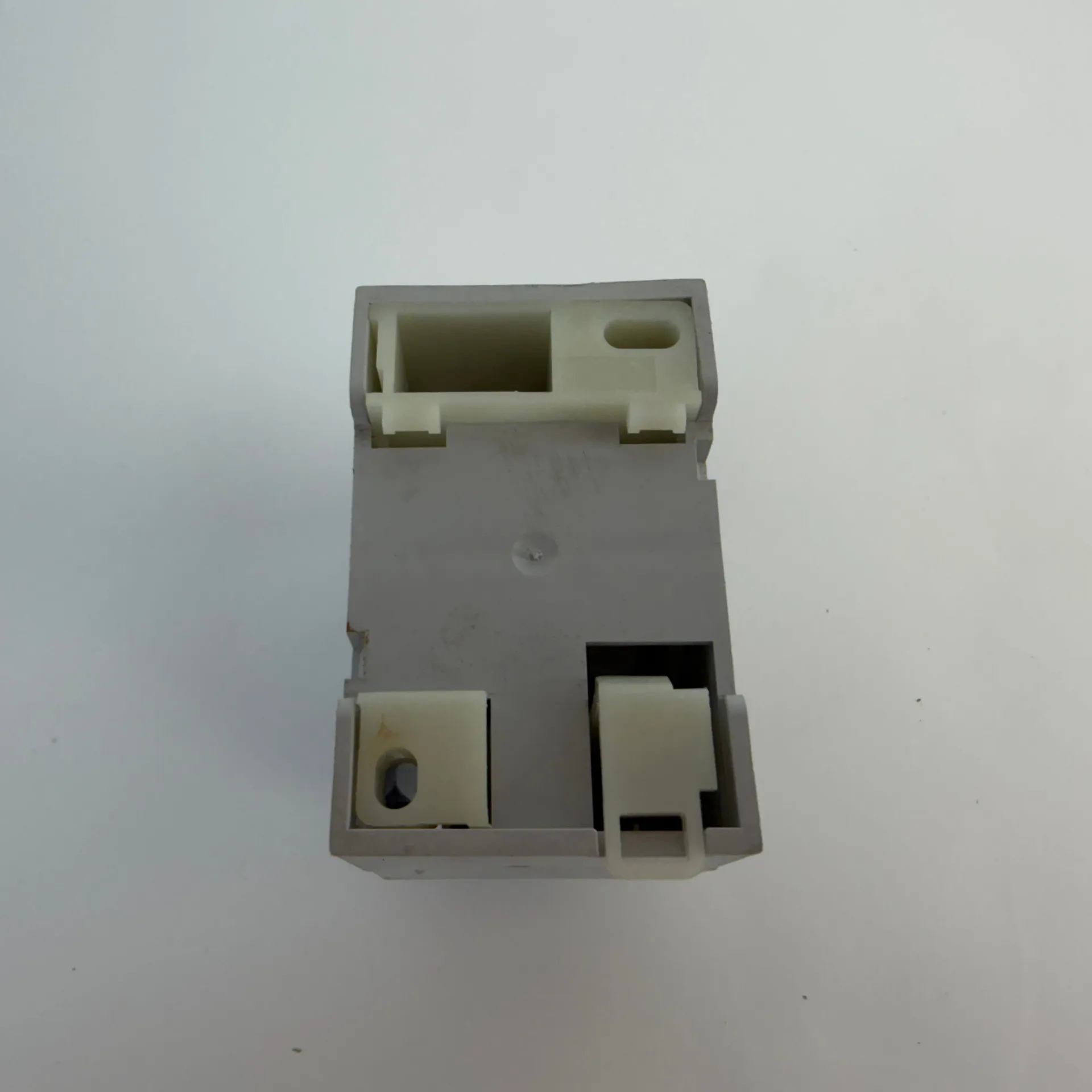 ETI T-2P+Z Schuko Socket DIN Rail Outlet 16A 250V AC 002414021 - Thumbnail 4