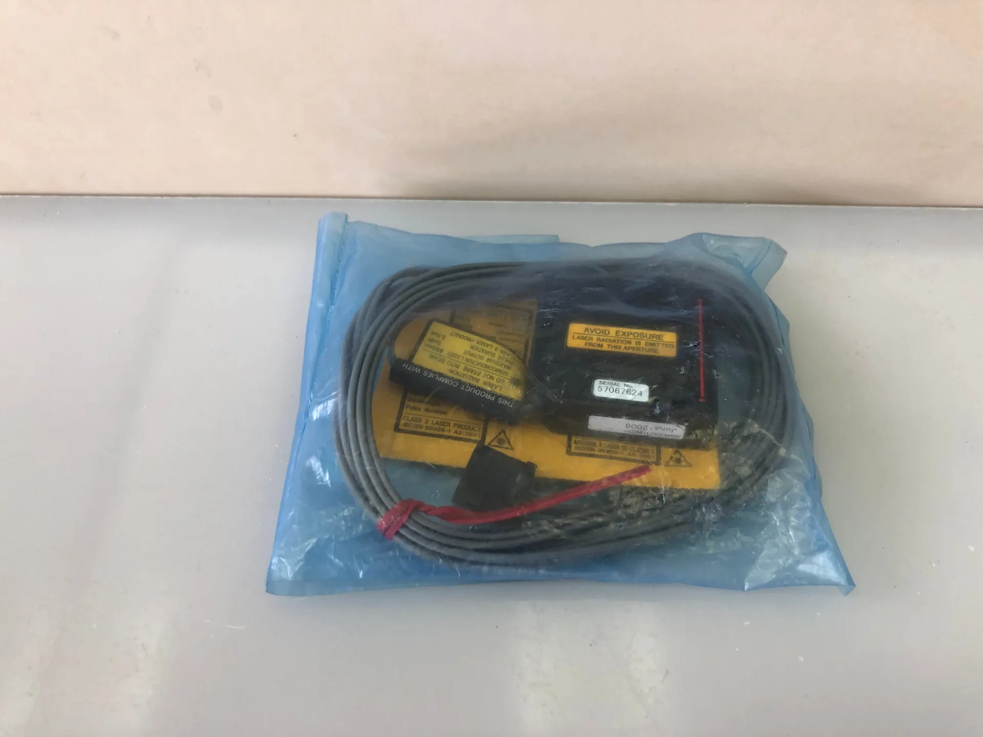 Keyence LV-H300 Thrubeam Laser Sensor Head – High-Precision Detection - Thumbnail 2