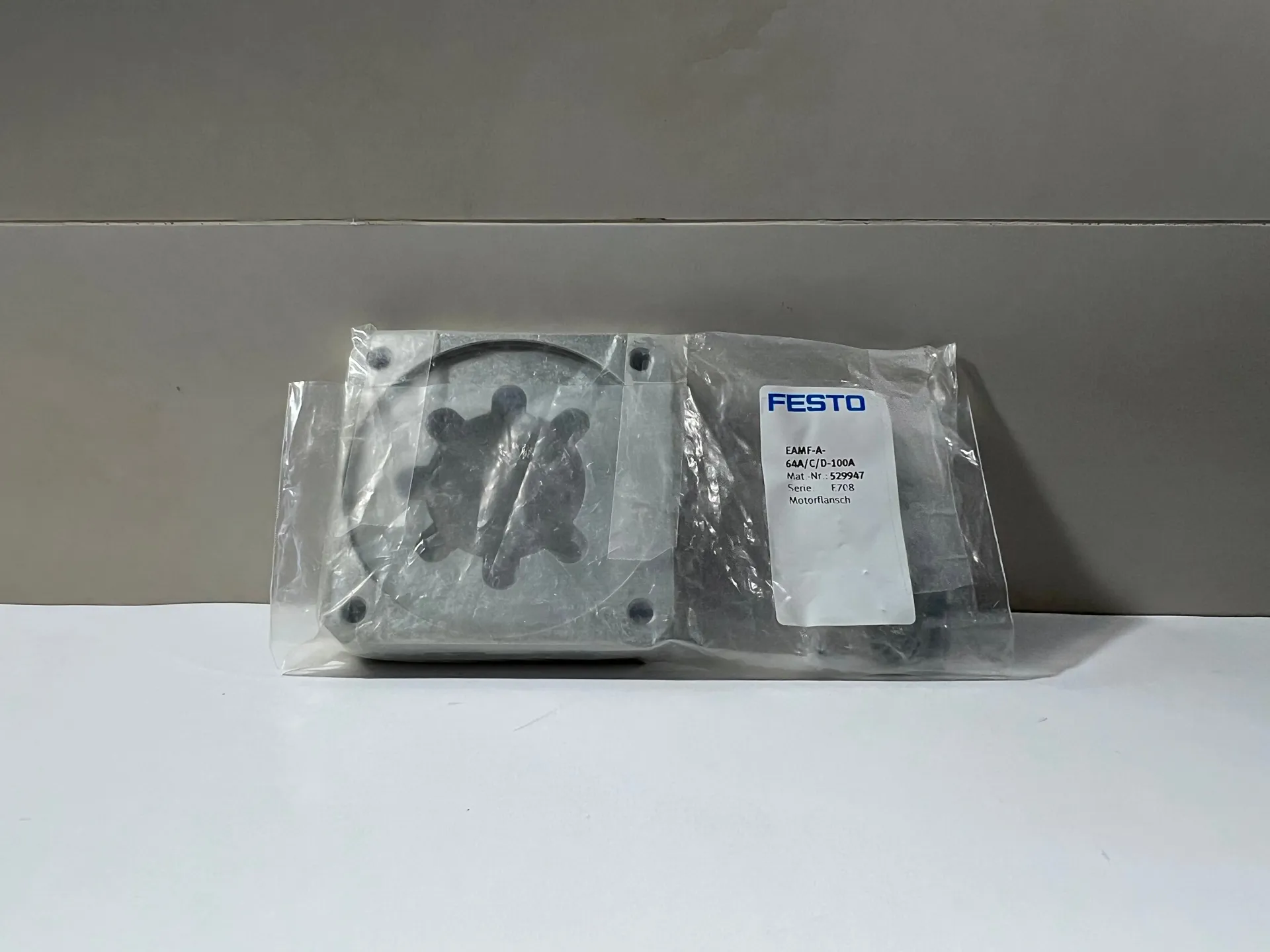 Festo EAMF-A-64A/C/D-100A 529947 Motor Flange – For Servo Motor Mounting - Image 1