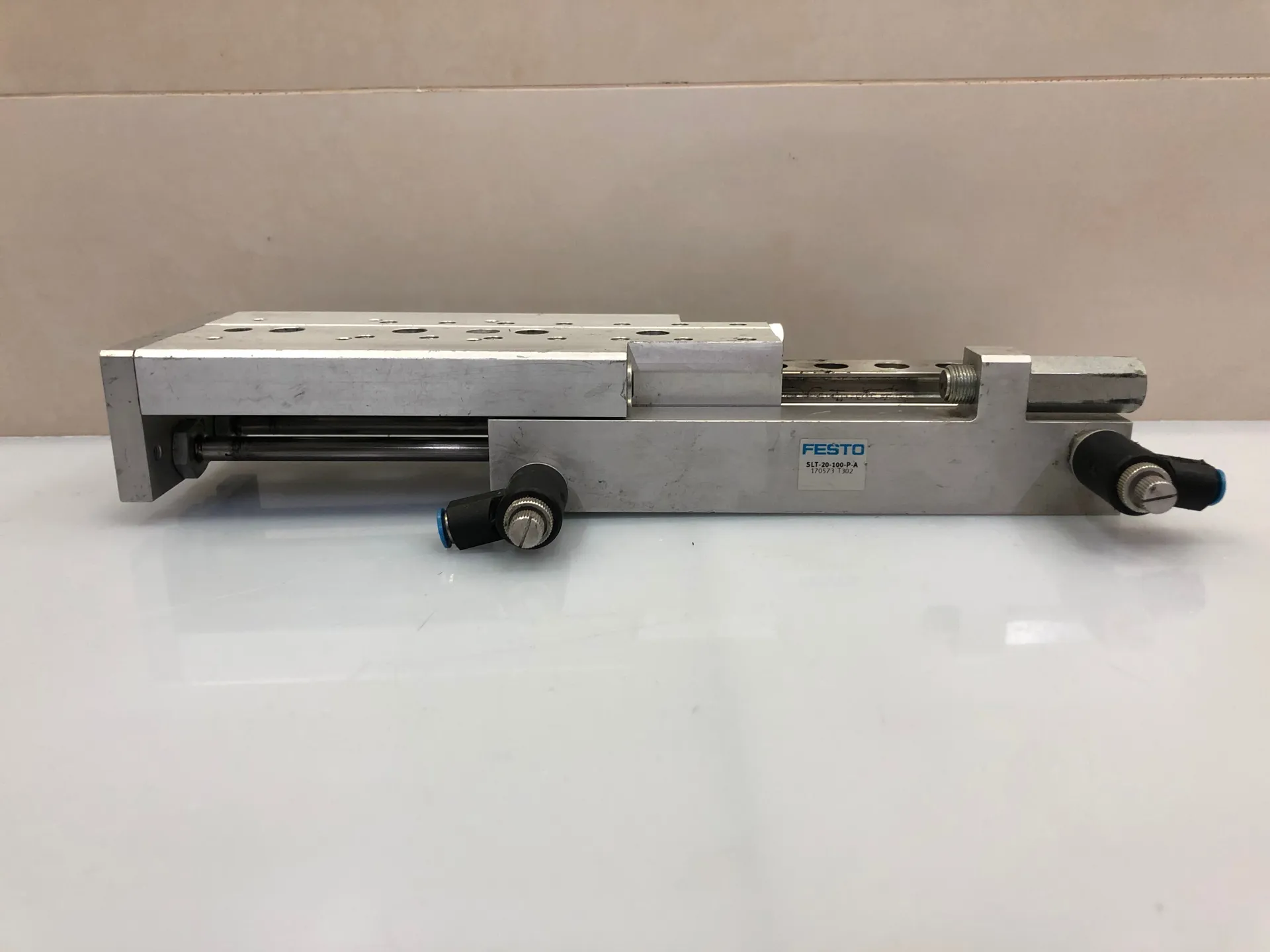 1x Festo SLT-20-100-P-A 170573 Mini Slide Cylinder - Thumbnail 2