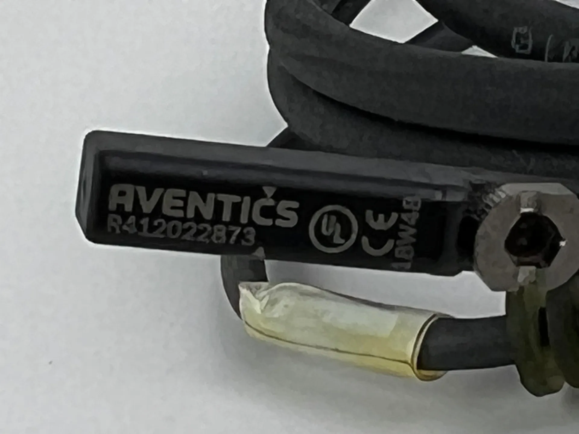 Aventics R412022873 Magnetic Sensor, 145cm Cable - Thumbnail 3
