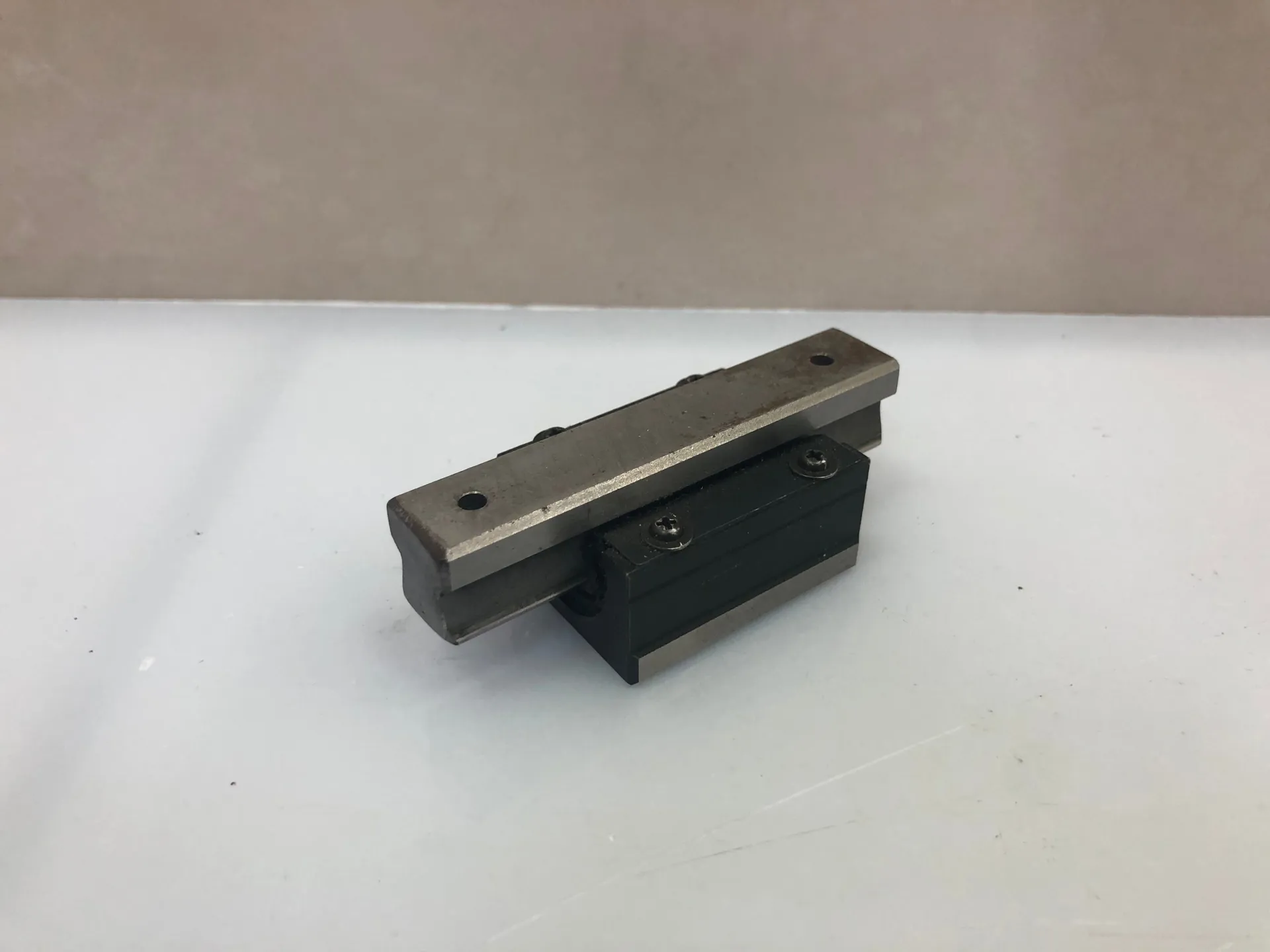 THK 15TBA Linear Bearings with 75mm Rail – Compact Linear Guide Block System - Image 1