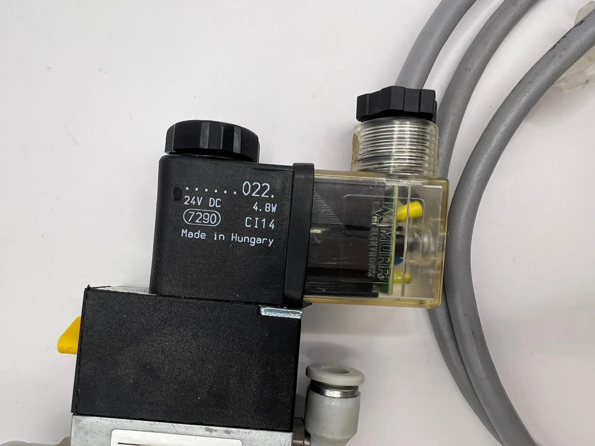 Aventics 5772550220 3/2 Directional Air Valve CD04 Series - Thumbnail 4