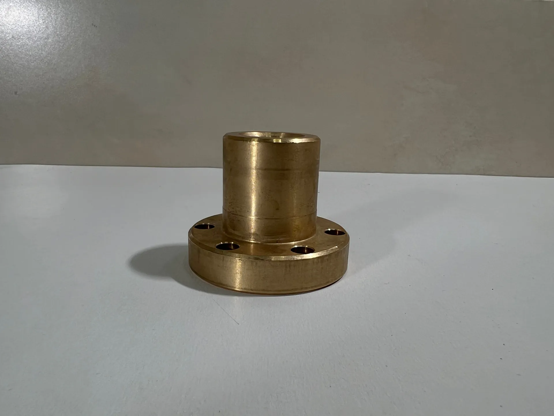 TR20x4 BFM204 Flanged Bronze Trapezoidal Nut Right-Handed - Image 1