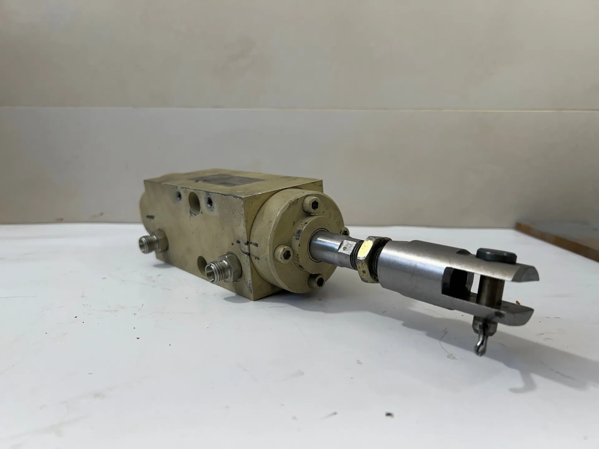 Hema-Hydraulik HZ180-013-25/18-40-DBG Hydraulic Cylinder – 180 Bar - Thumbnail 5