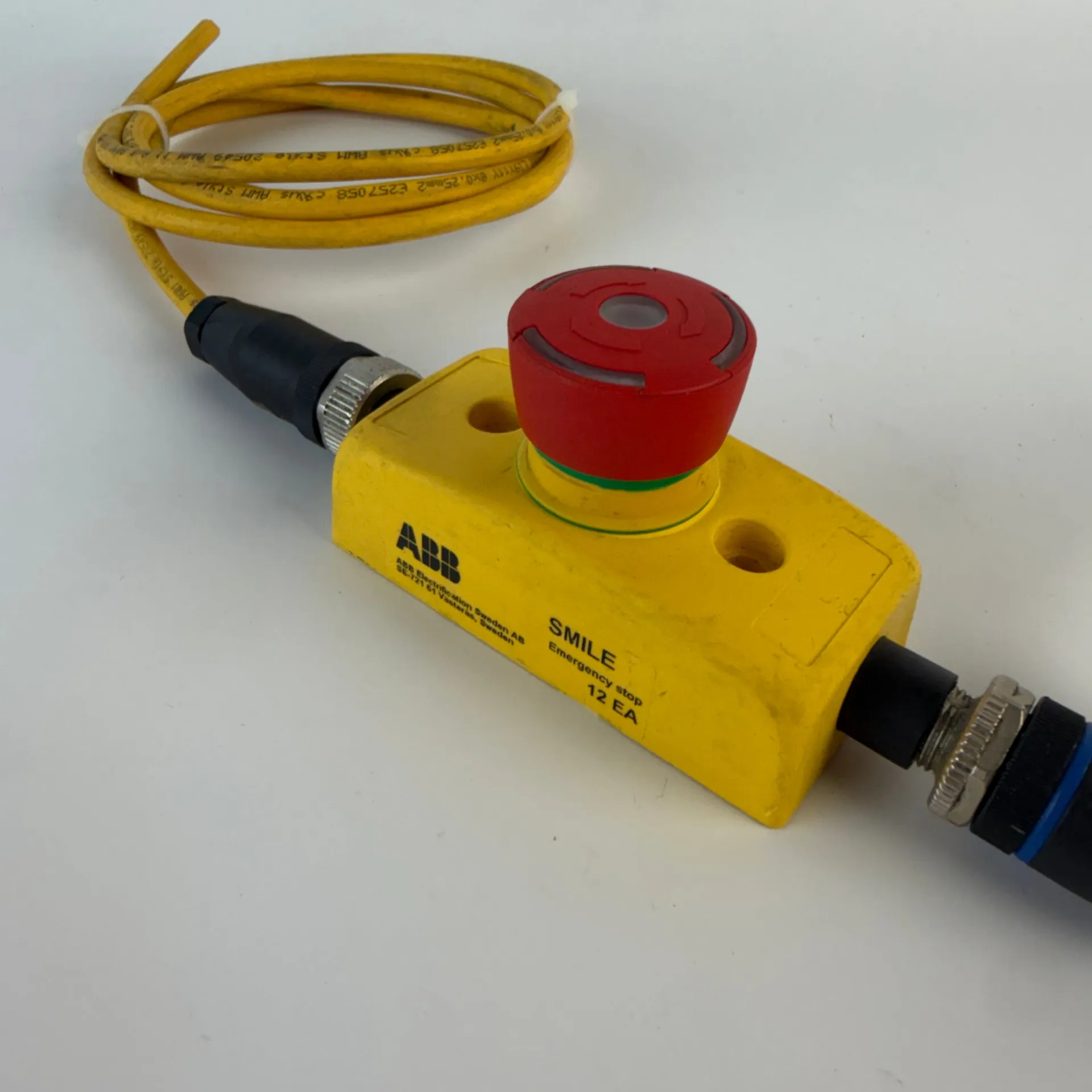ABB Jokab Safety 2TLA030051R0200 SMILE 12 EA Emergency Stop Switch 24VDC - Thumbnail 4