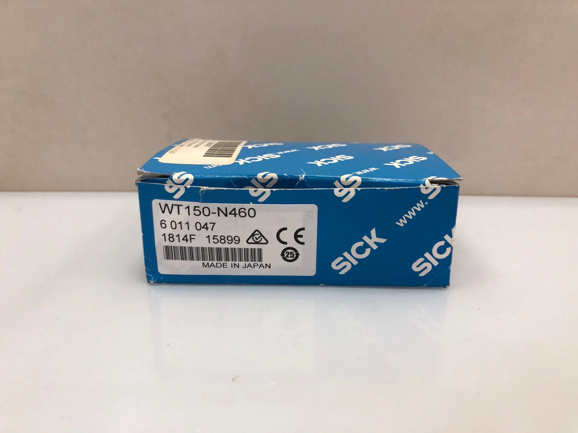 SICK WT150-N460 Photoelectric Sensor – Background Suppression - Thumbnail 3