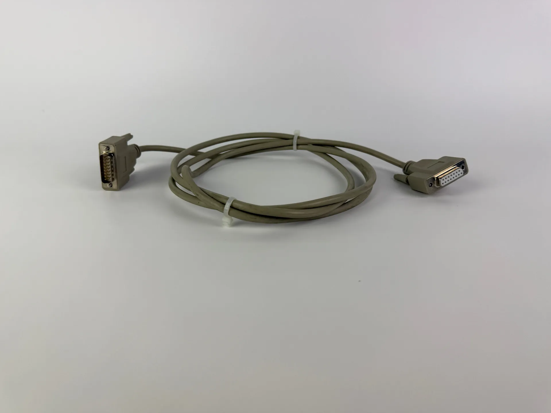 1x DB15 15-Pin D-Sub Cable Male to Female 2m Industrial Signal Cable - Thumbnail 2