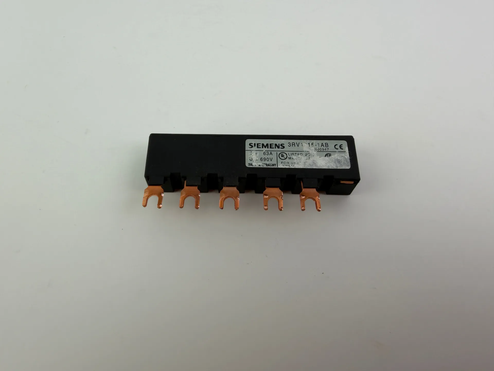 2x pieces Siemens 3RV1915-1AB Busbar - Image 1