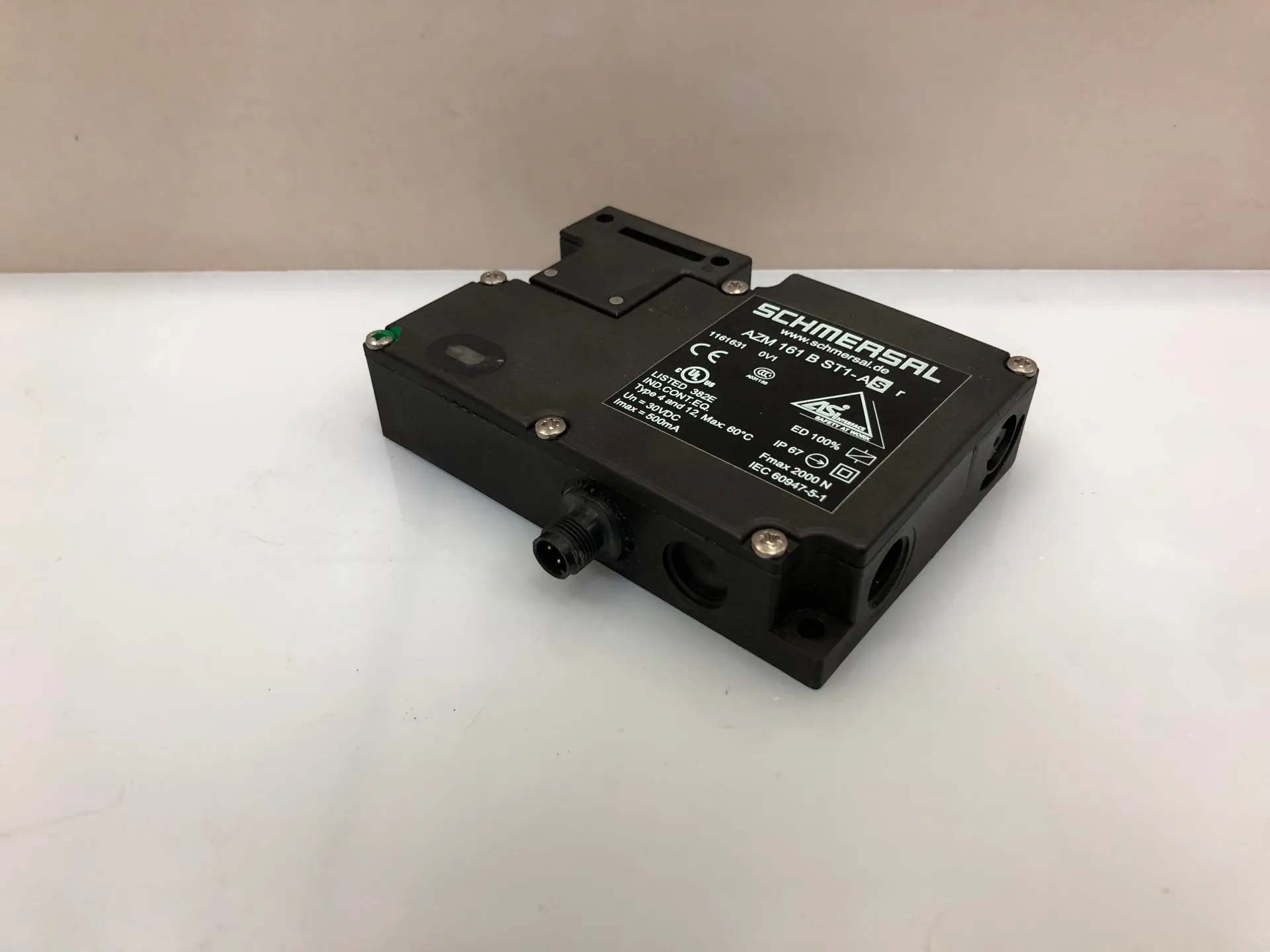 SCHMERSAL AZM 161 B ST1-AS r Safety Door Switch Interlock - Thumbnail 2