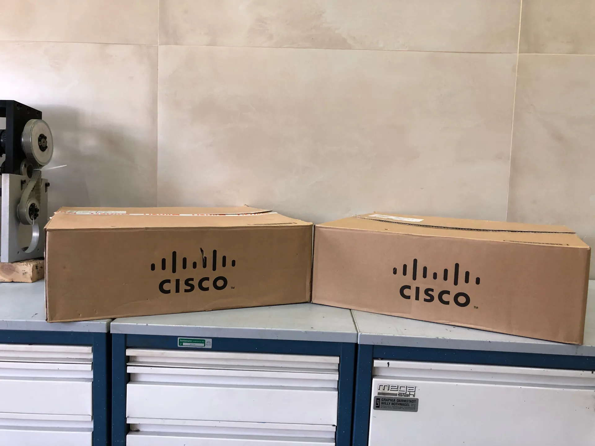 Cisco N2K-C2232TM-E-10GE 10GE Fabric Extender – 32-Port FEX for Nexus Series